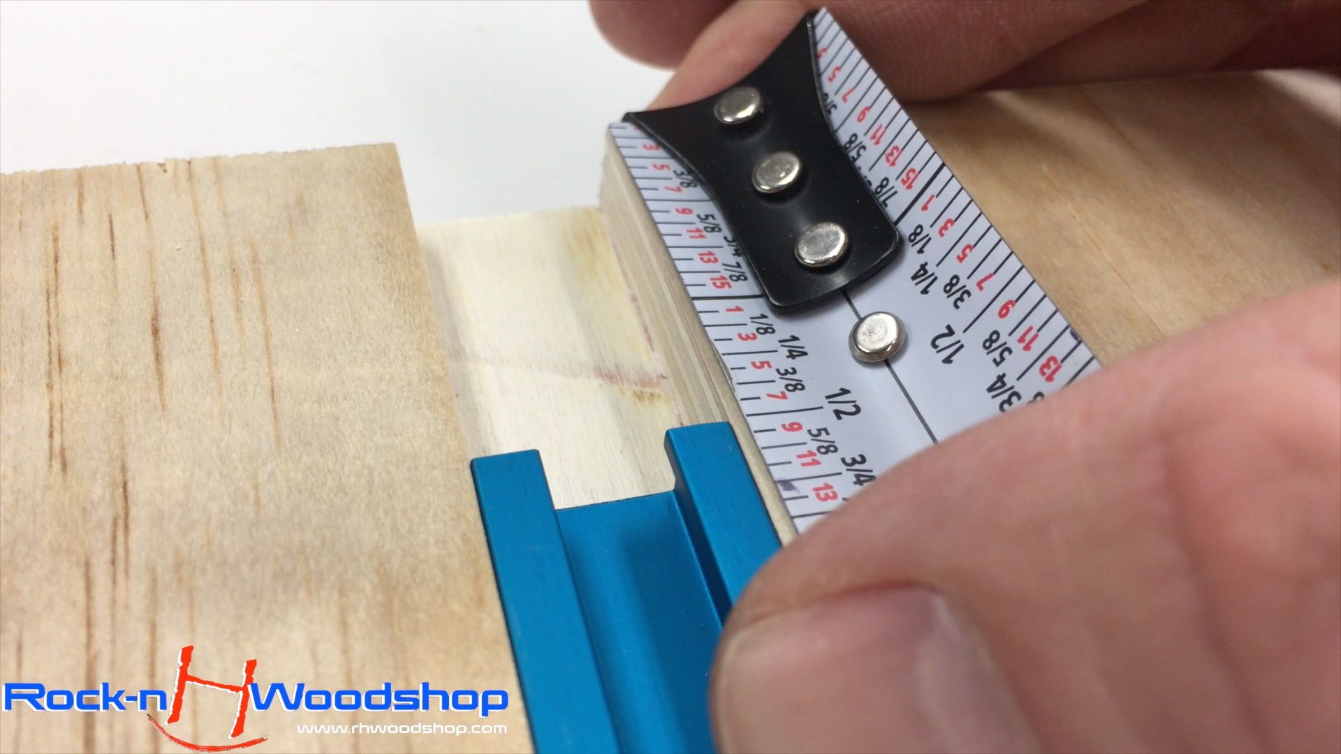 Ultimate Crosscut Sled With Dust Collection 26 Steps (with Pictures