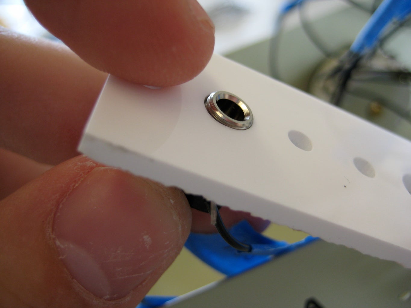 DIY Audio Switch : 9 Steps (with Pictures) Circuit Diagram