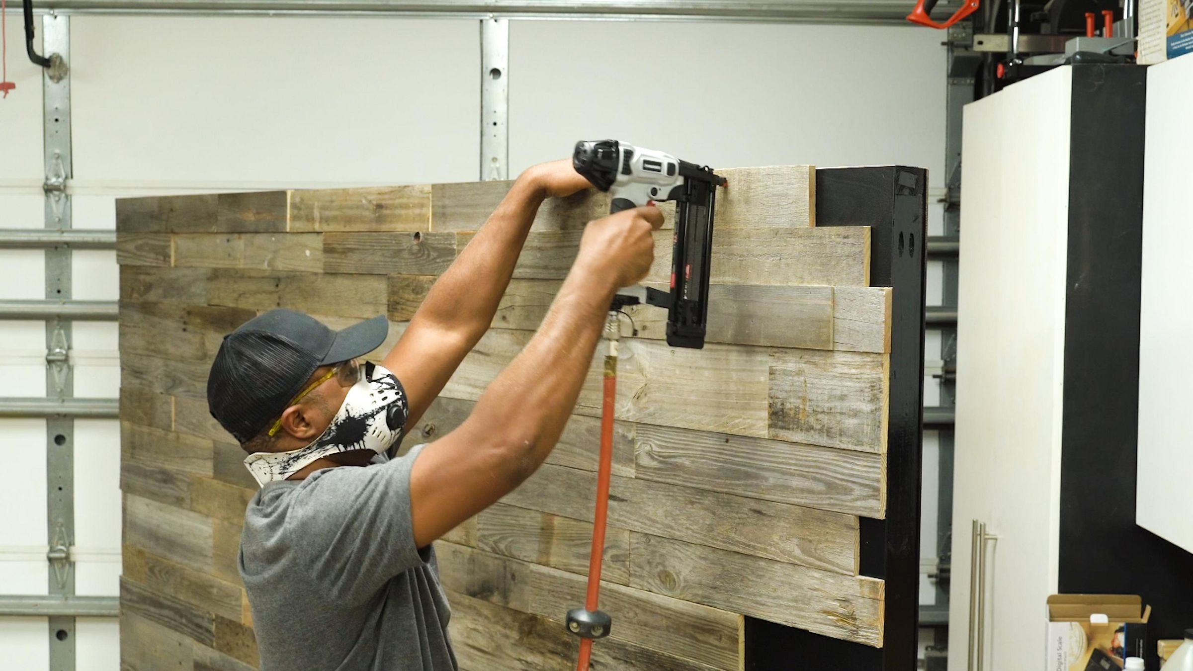 How to Build a Portable Pallet Wall 10 Steps (with Pictures