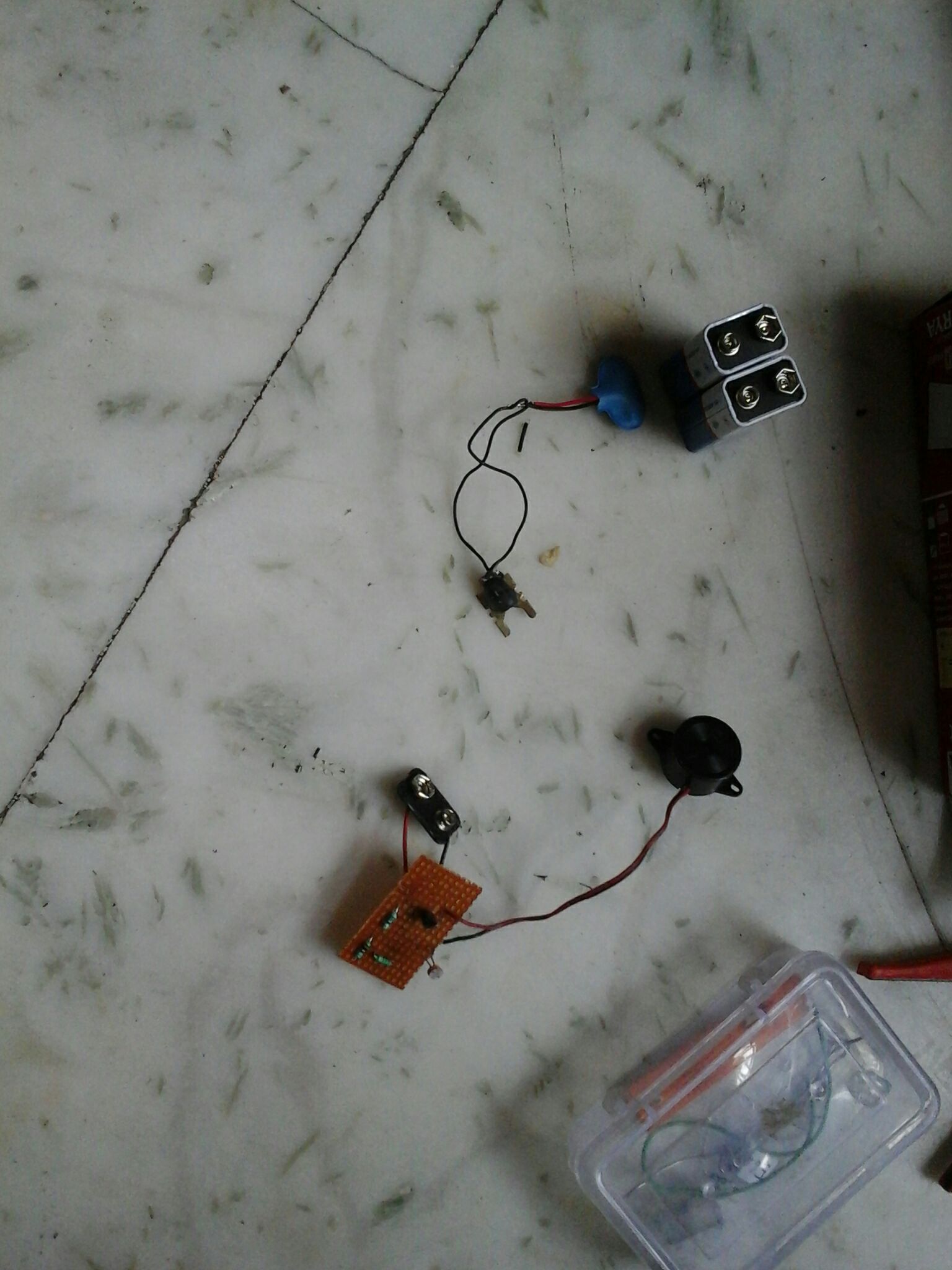 lazer sequrity alarm (improved!!!) DIY Project DIY Project Image