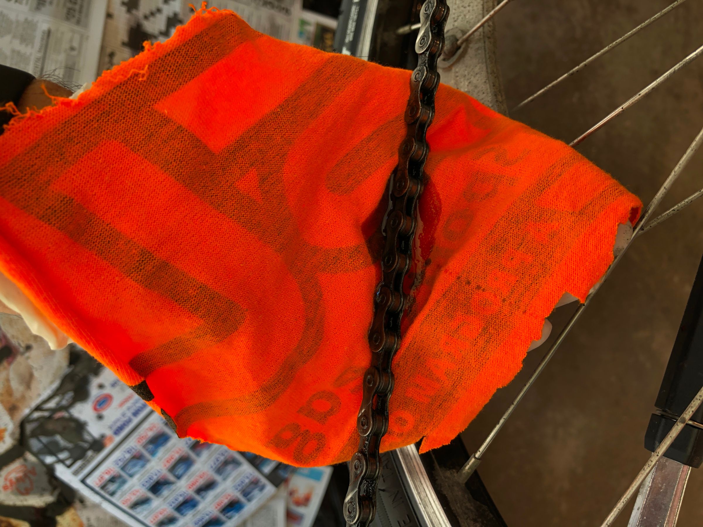 Cleaning a Bicycle Chain With "Eternal" Kerosene. (Includes the
