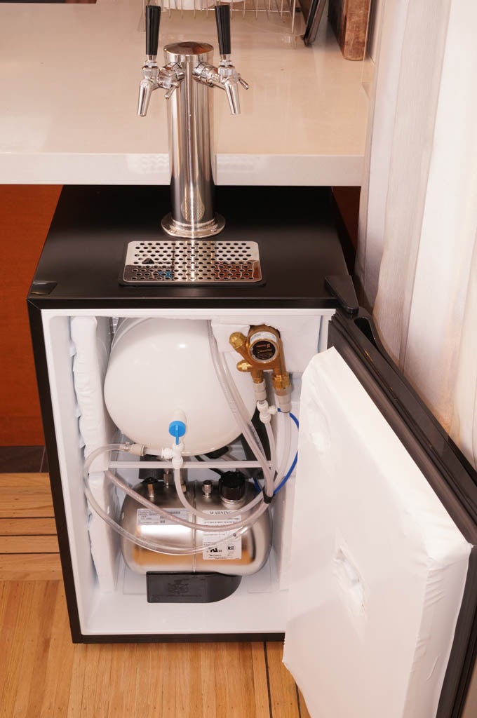 Carbonator Carbonator