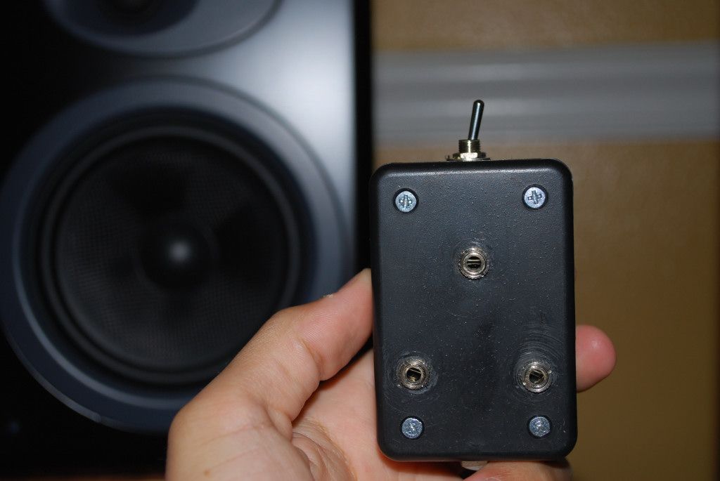 How To Make A 3.5mm Audio Switch