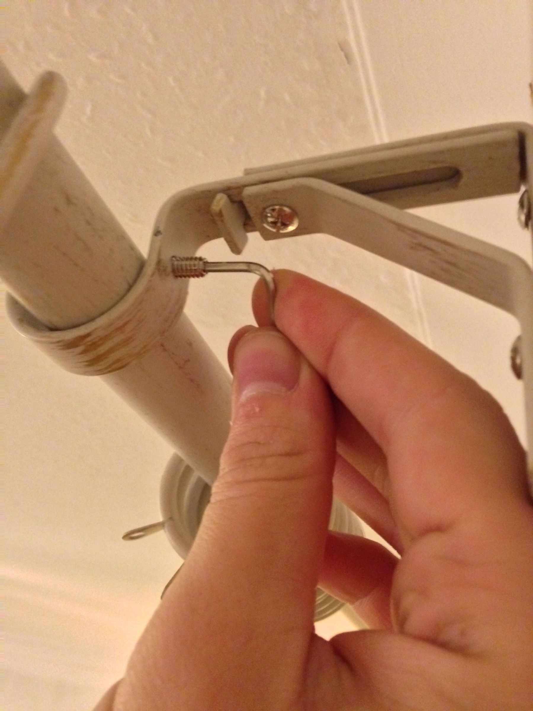 How to Put Up a Curtain Pole 9 Steps (with Pictures) Instructables