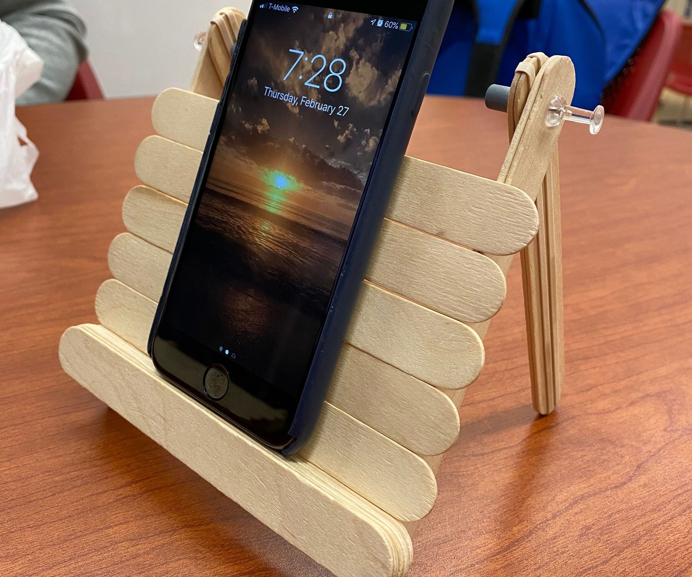 diy popsicle stick phone stand
