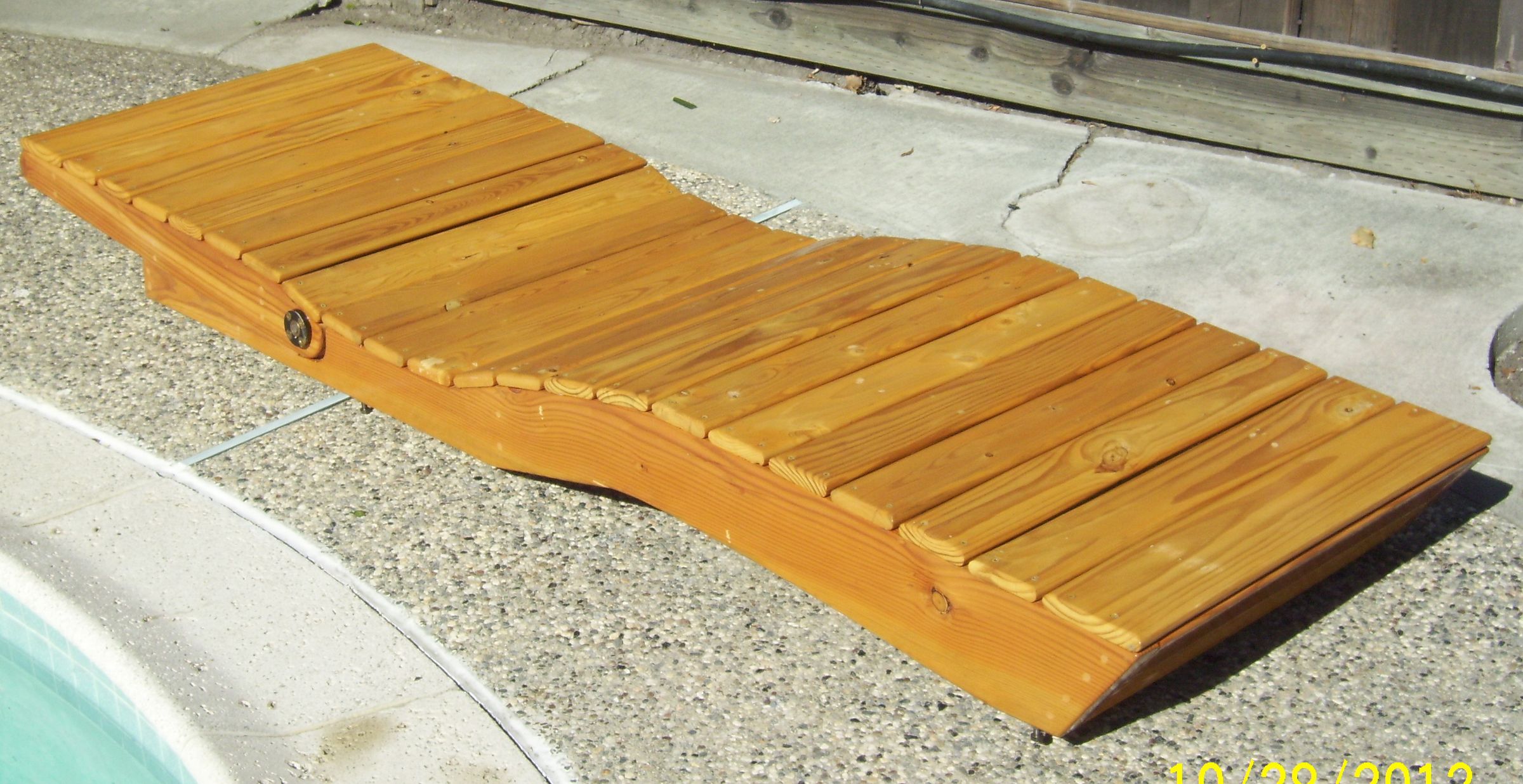 Outdoor Chaise Lounge Made From Pallet Wood Instructables