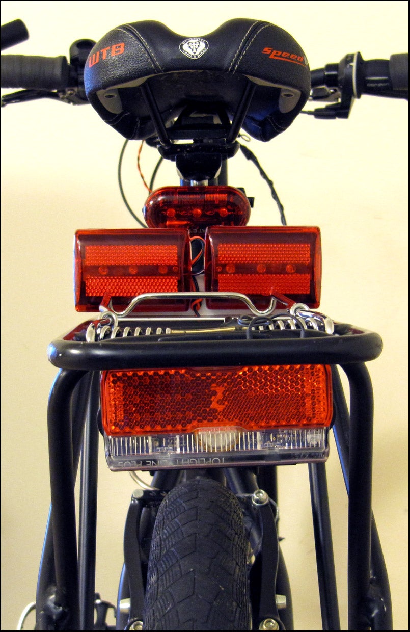 Voltage Regulated [5v] Bicycle Dynamo Light & USB Charger 5 Steps