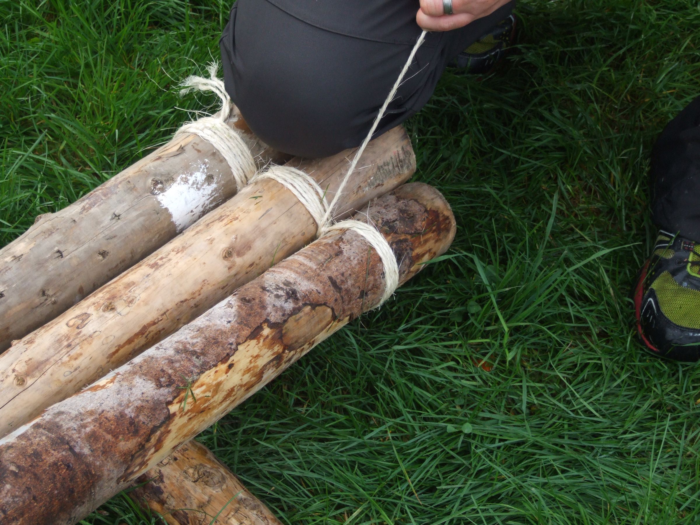 Figure of 8 Lashing (Tripod Lashing) 6 Steps Instructables