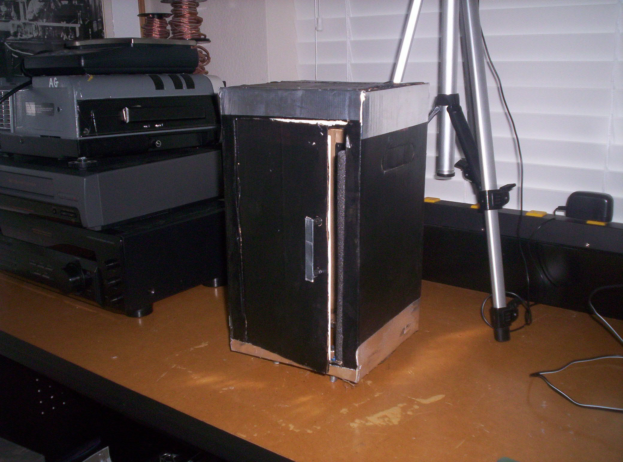 How to Make a Cardboard Mini Fridge! 4 Steps Instructables