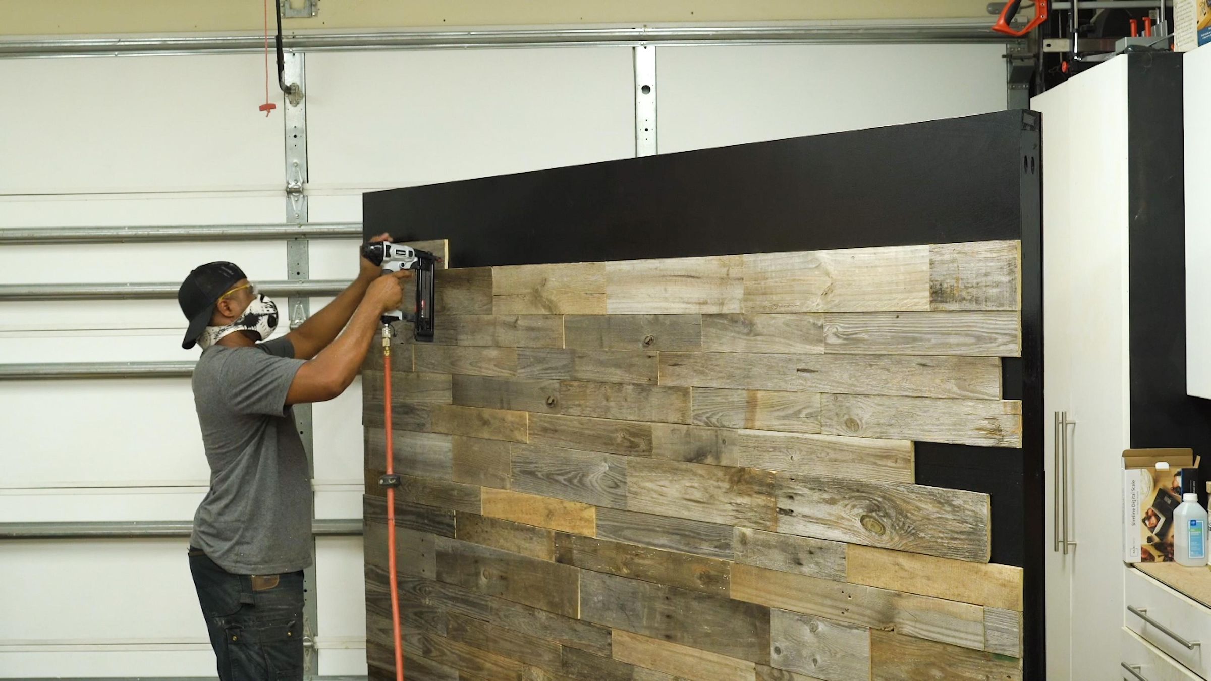 How to Build a Portable Pallet Wall 10 Steps (with Pictures