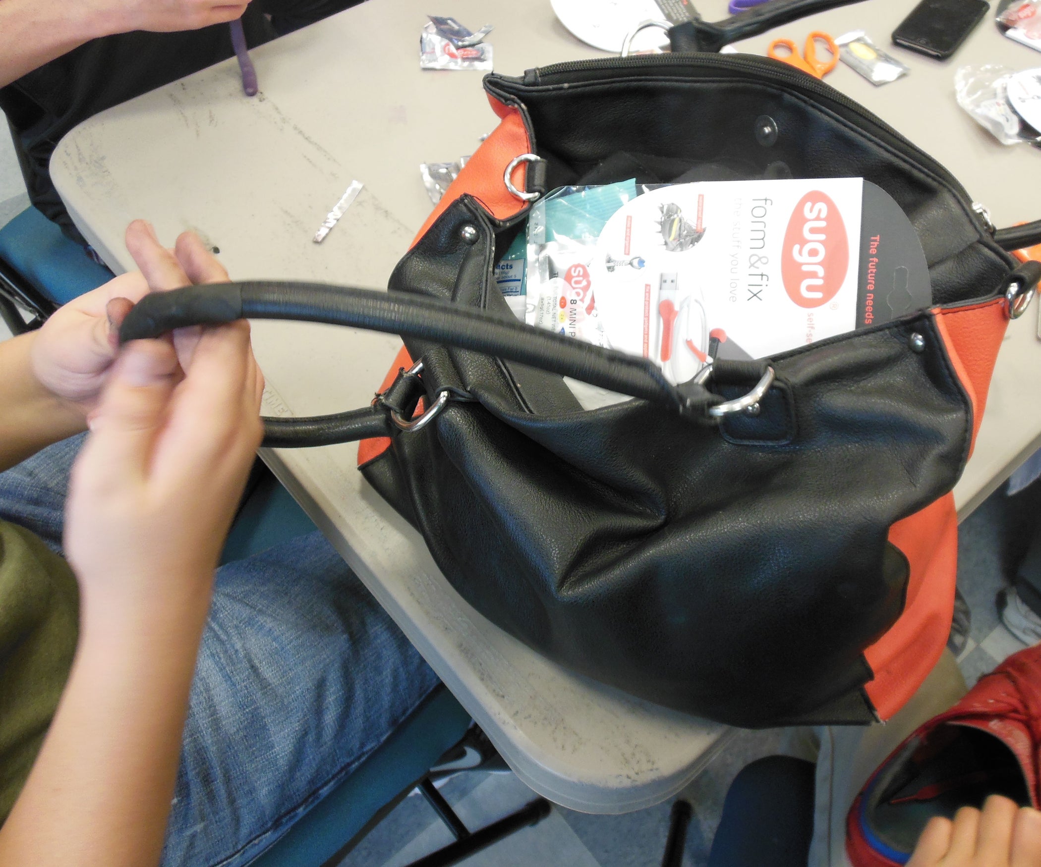 SUGRU Purse Handle Repair 3 Steps Instructables