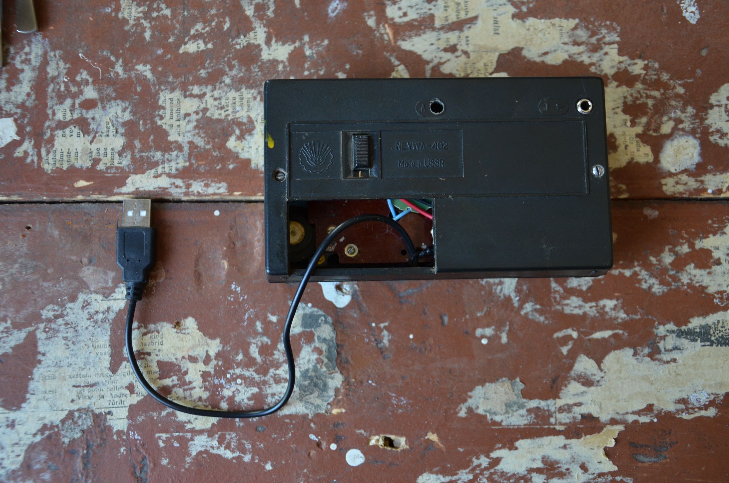 Converting Old Radio Into a Bluetooth Speaker 4 Steps (with Pictures