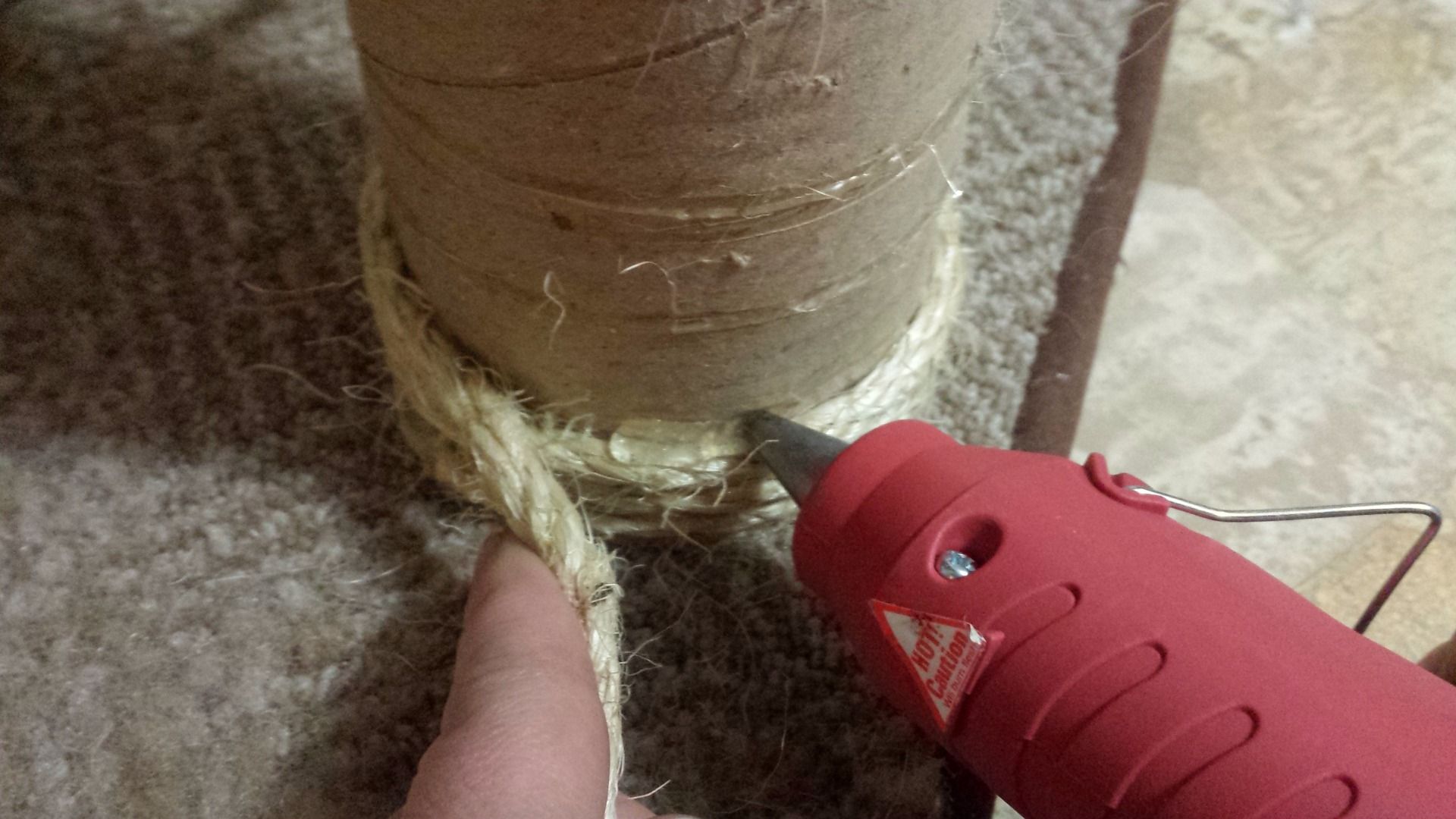 How to Replace the Sisal Rope on a Cat Scratcher 5 Steps Instructables