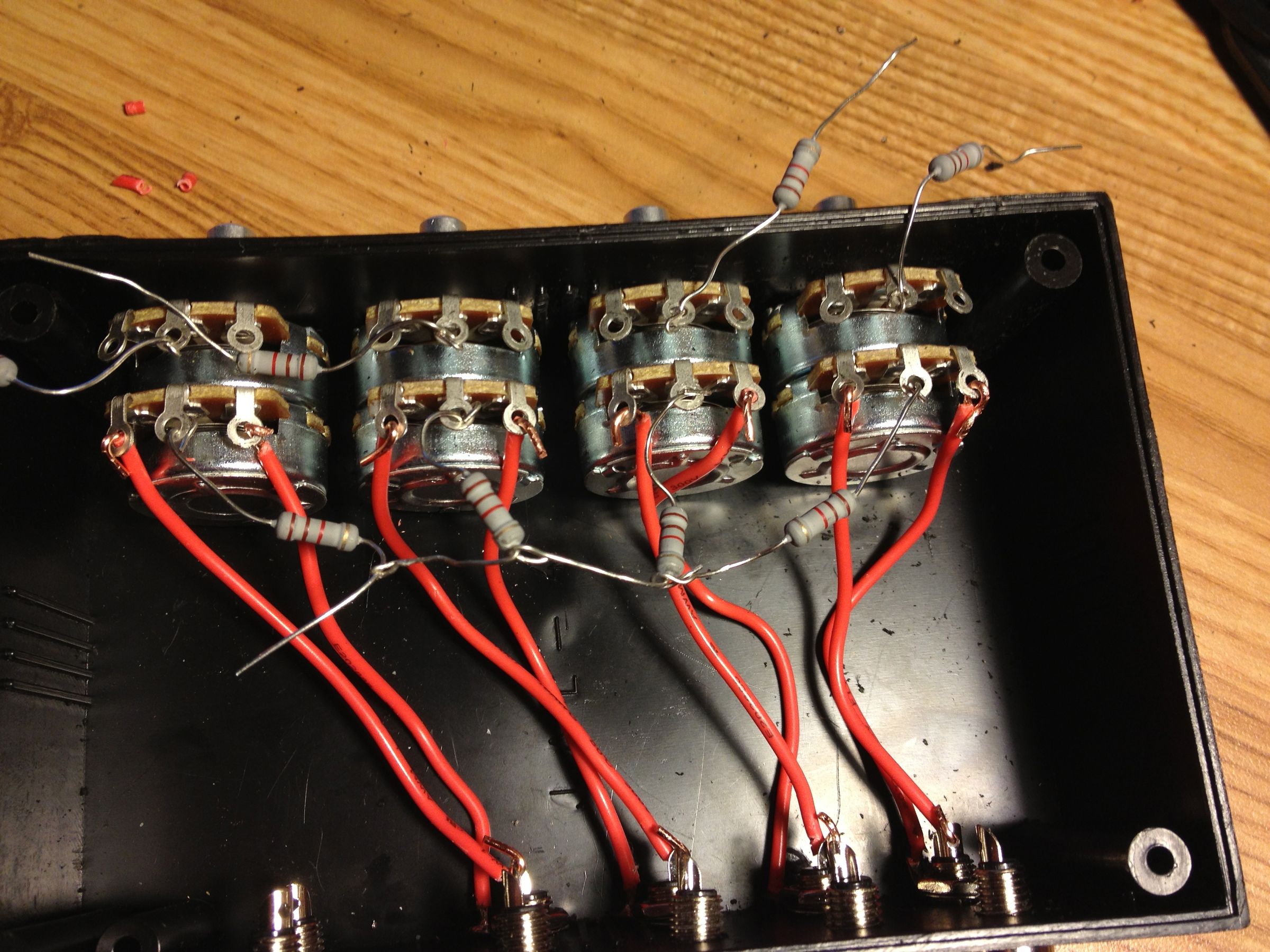 Passive Audio Mixer W/ Channel Volume Control : 6 Steps - Instructables