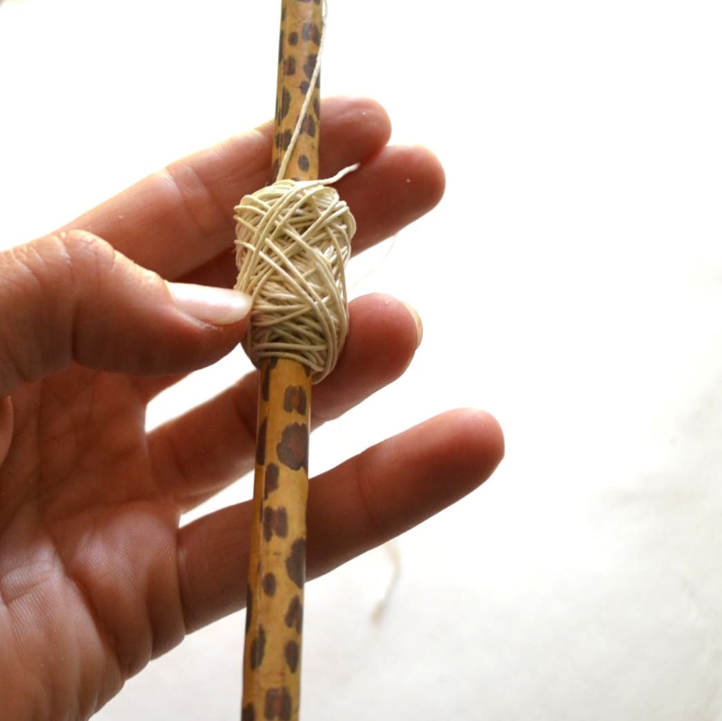 WAX YOUR OWN THREAD : 9 Steps - Instructables