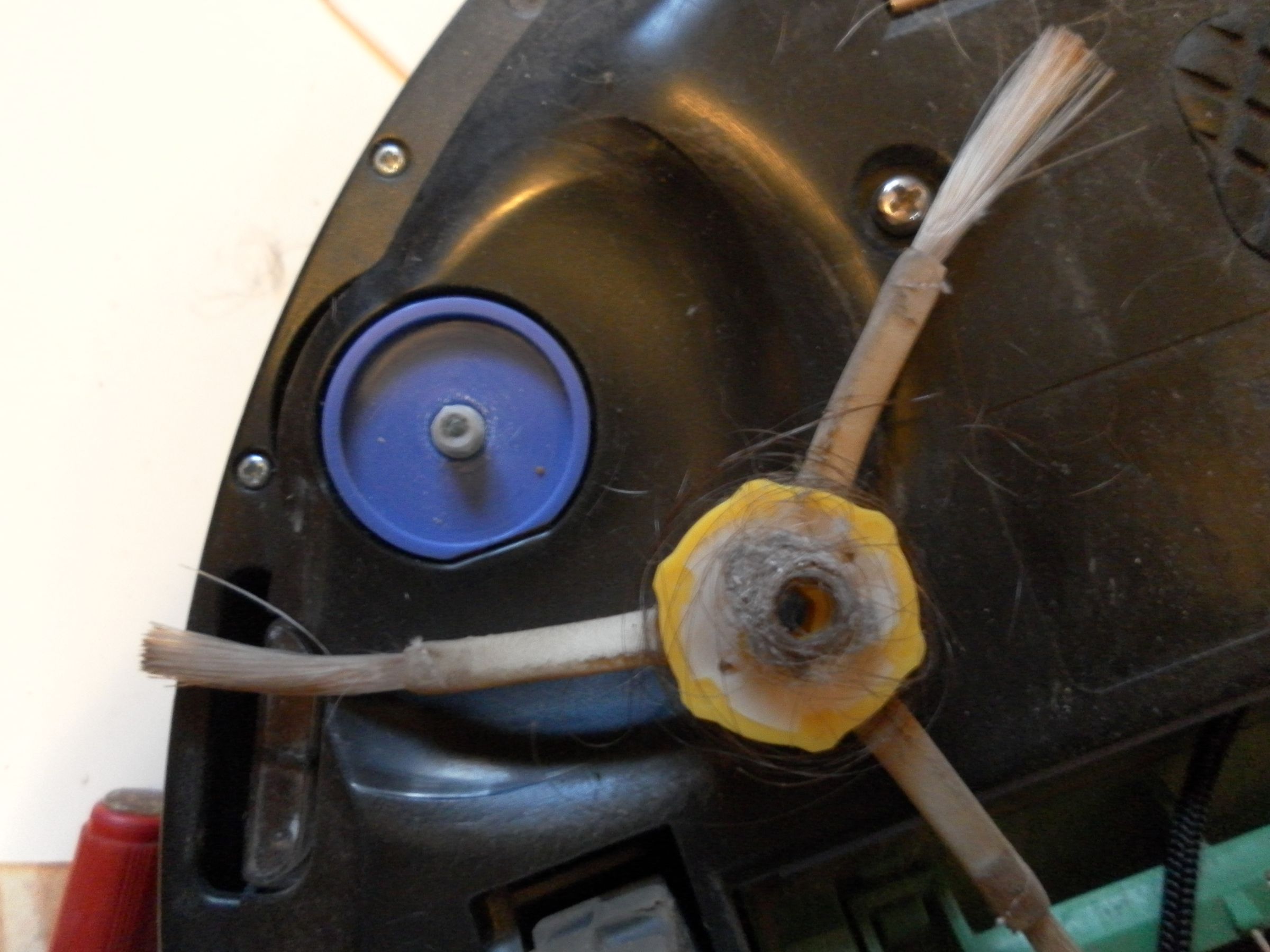 How to Clean a Roomba 5 Steps Instructables