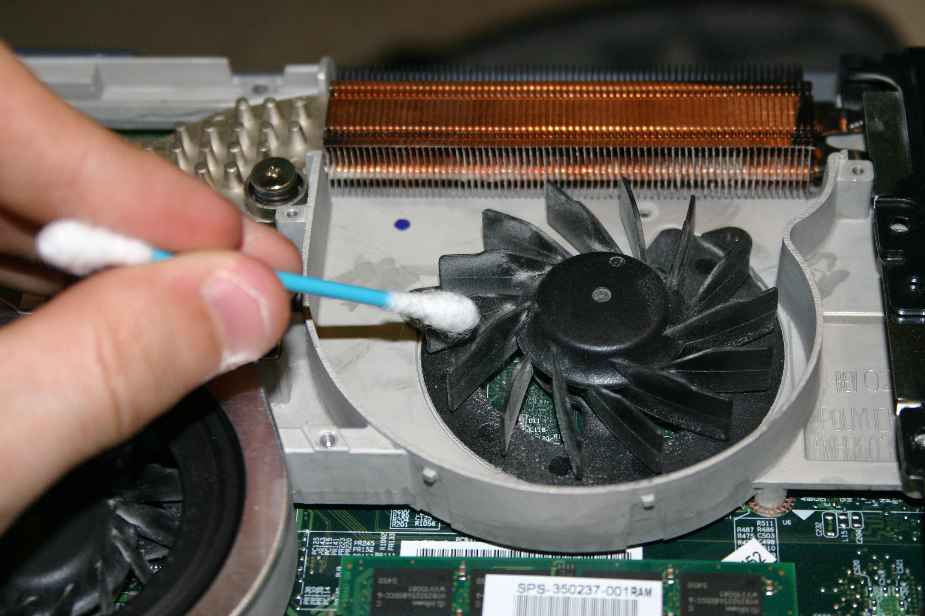 How To Clean Acer Laptop Fan