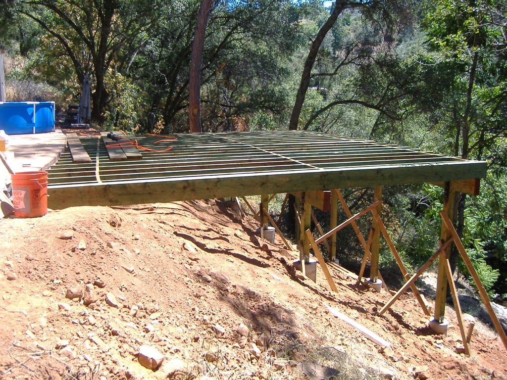 Building A 24 X 20 Deck On Steep Slope 5 Steps With Pictures Instructables Building A 24 X 20 Deck On Steep Slope 5 Steps With Pictures Instructables