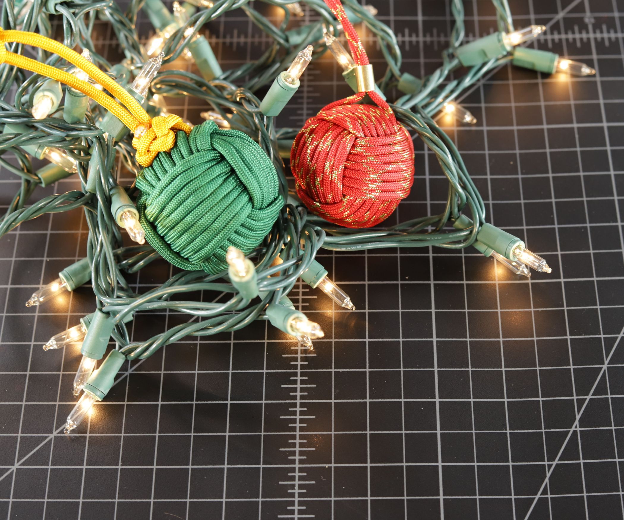 Paracord Christmas Tree Ball Ornament 11 Steps (with Pictures