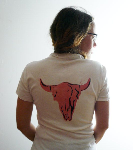 Step-by-step guide for awesome 2 stencils t shirts DIY Project DIY project