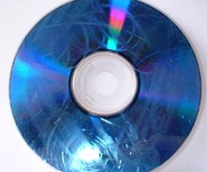 Keeping your Xbox 360 from scratching discs