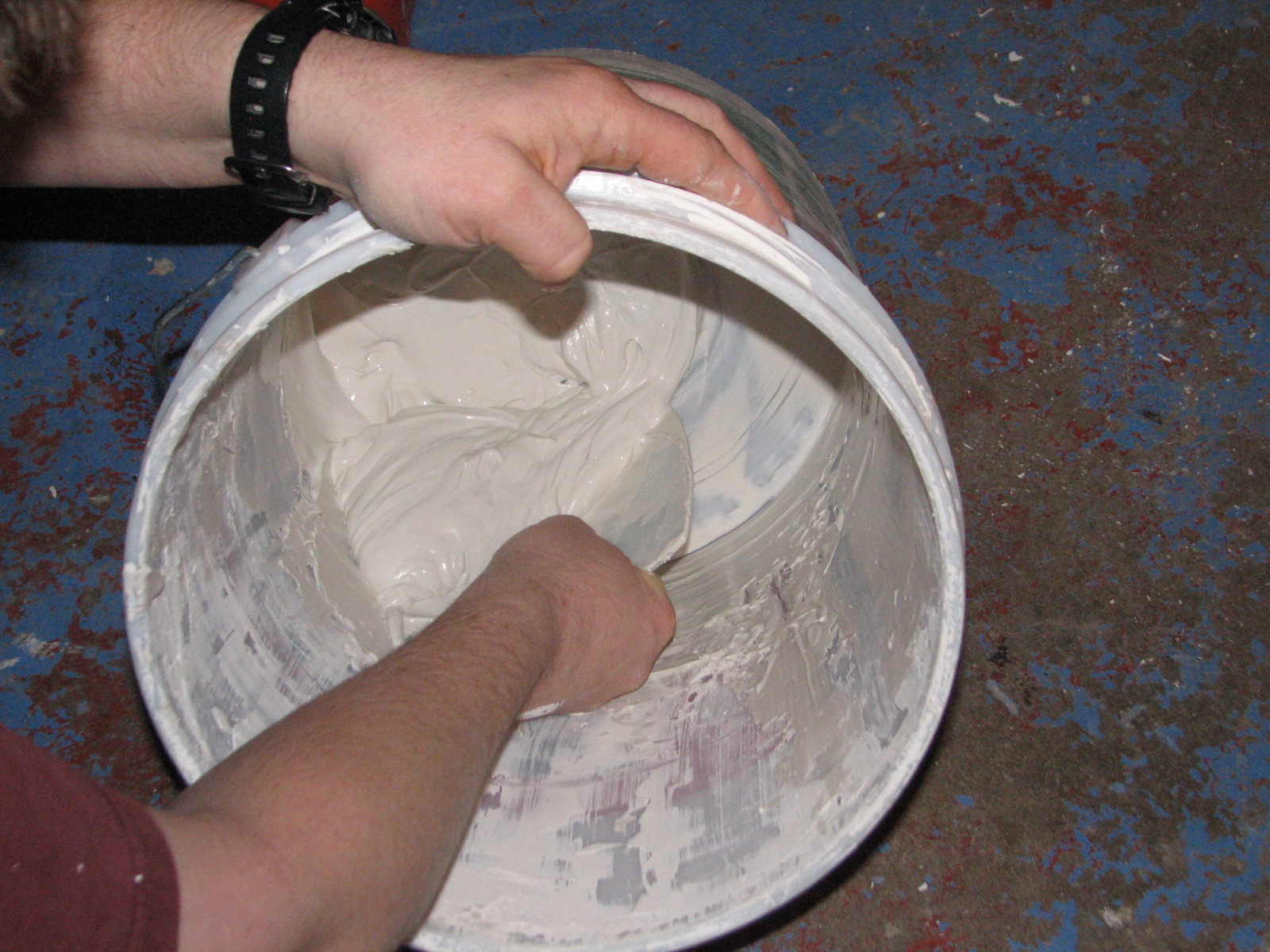 Bucket Scraper and Scoop, Made From 5 Gallon Bucket 8 Steps