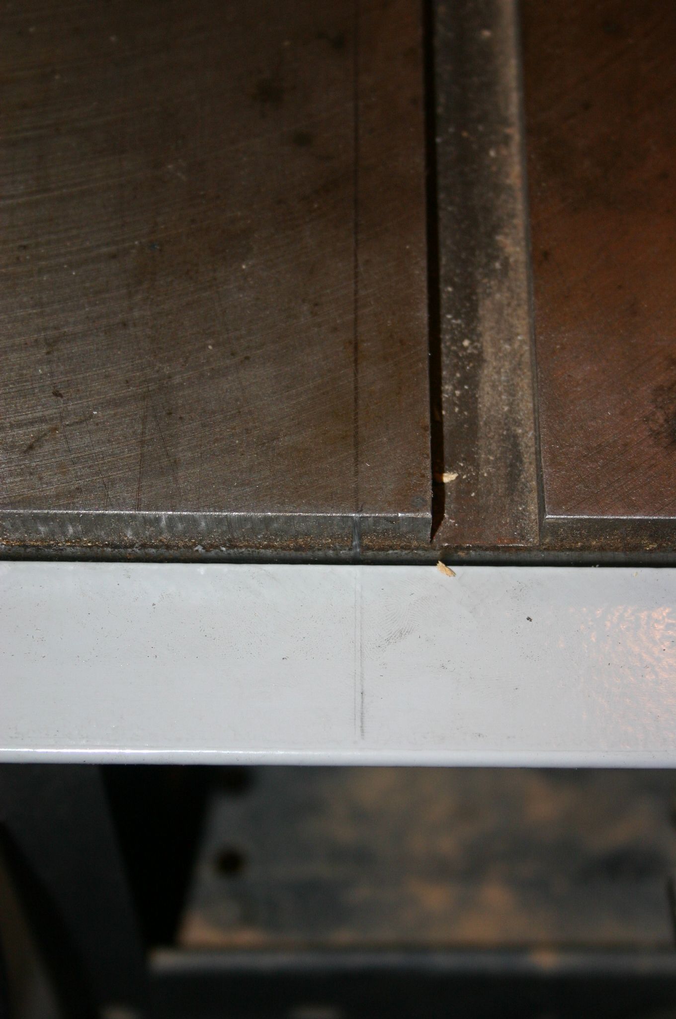 Retrofitting a Delta T2 Fence to a Craftsman Table Saw 7 Steps
