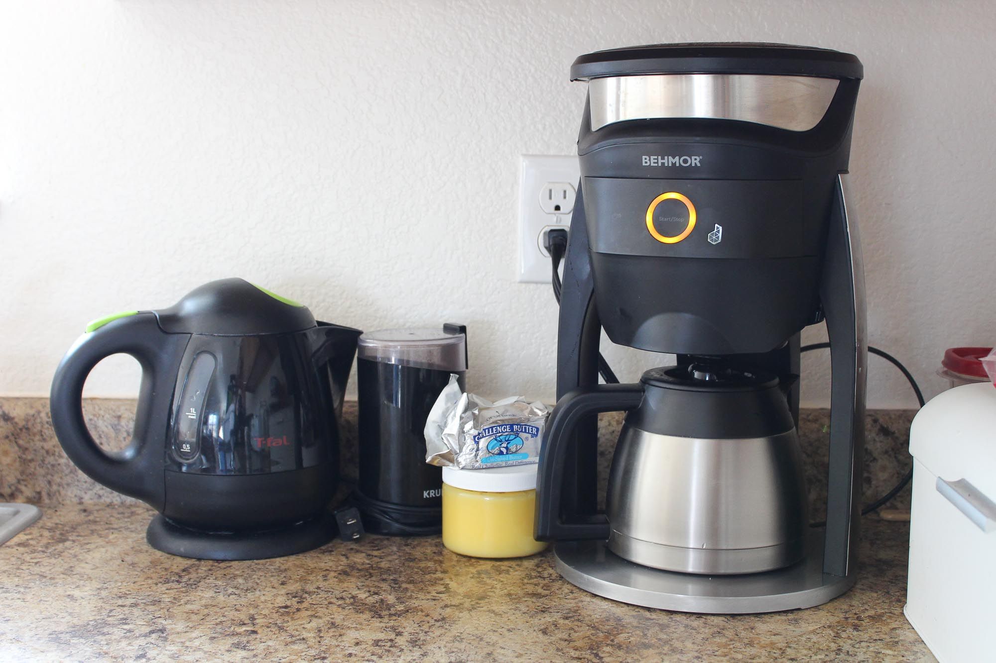 How to Clean a Coffee Maker With Citric Acid (with Pictures