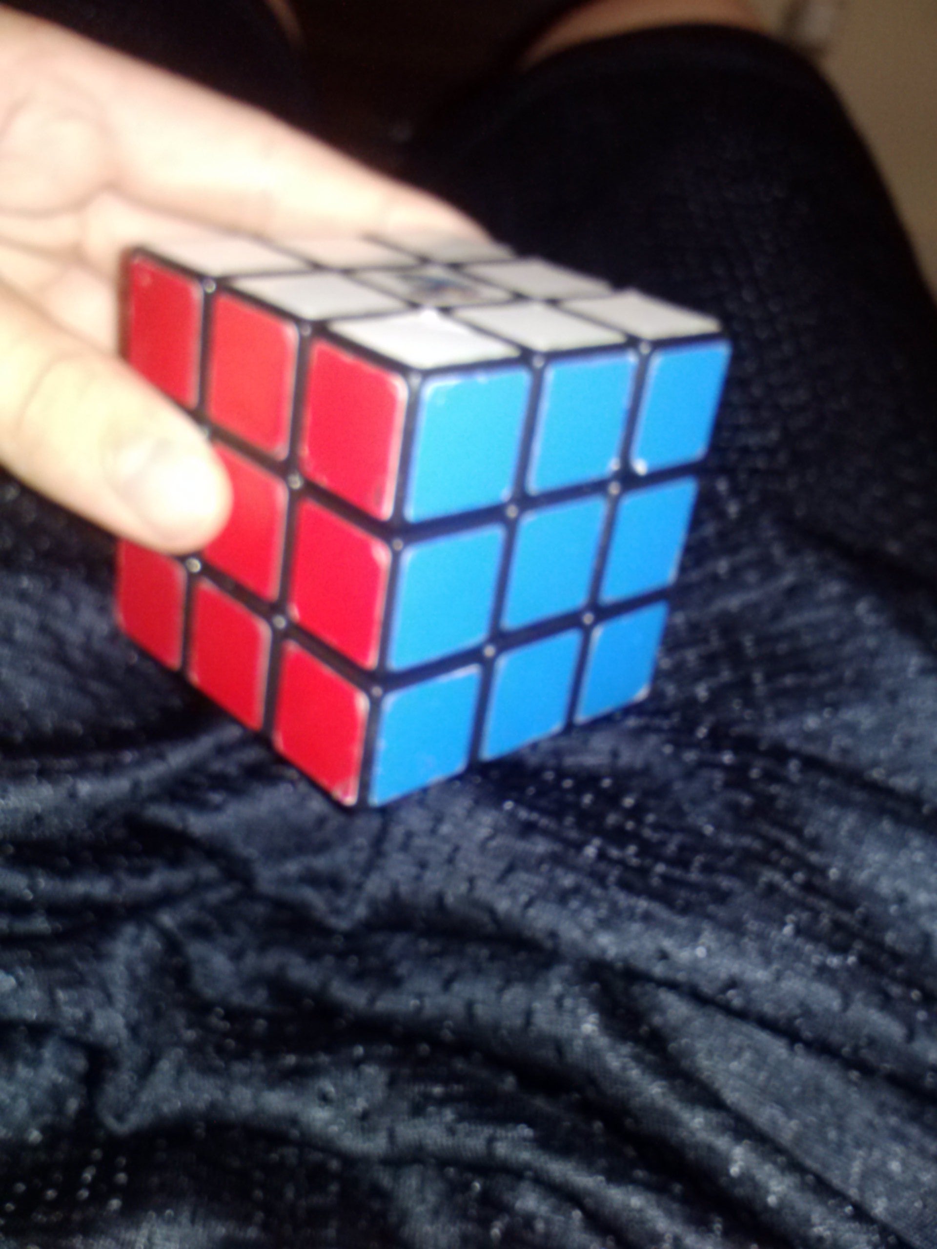 HOW TO MAKE a FLOWER PATTERN WITH a RUBIX CUBE... 10 Steps