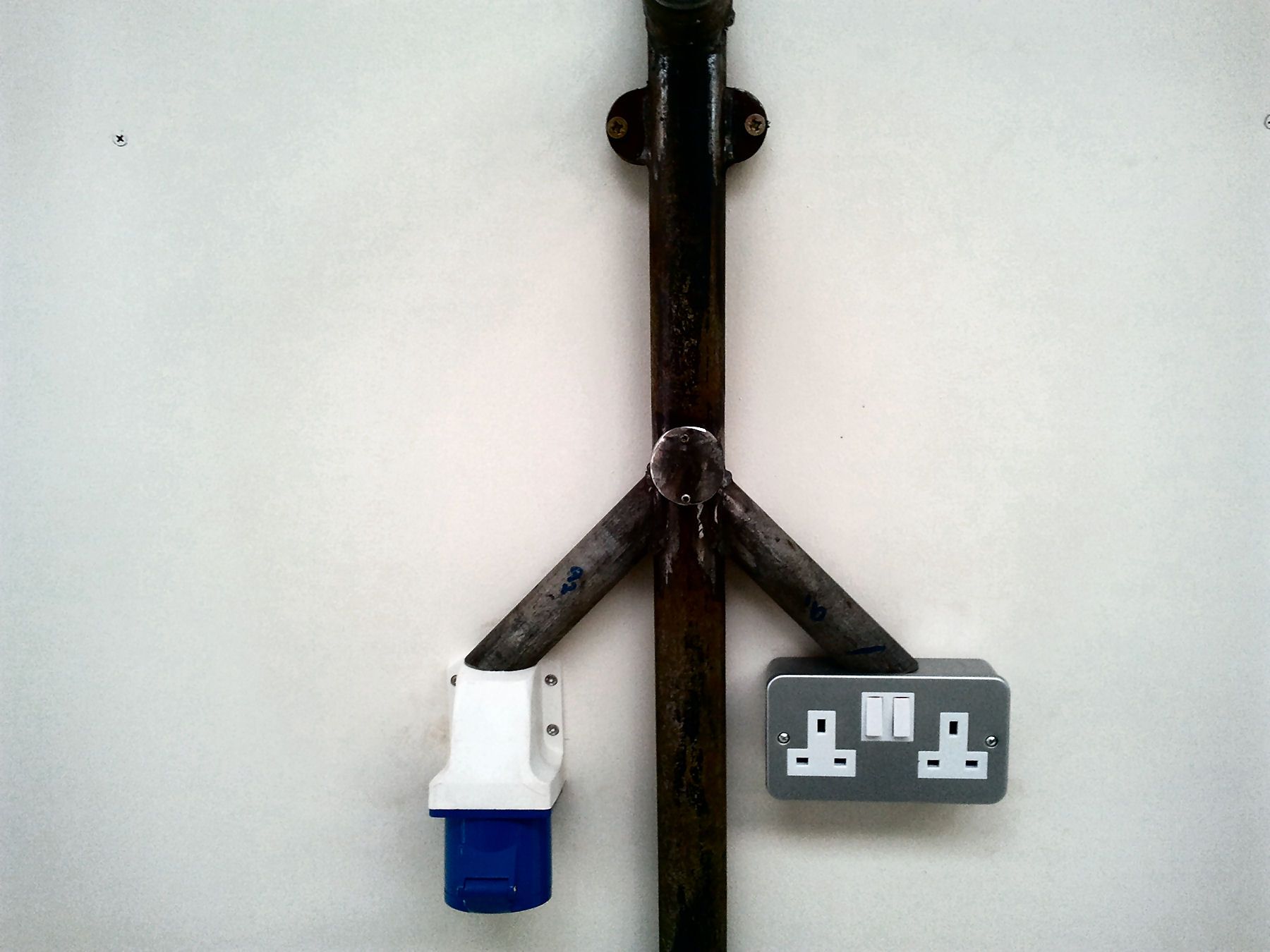 Industrial ConduitShelving 9 Steps (with Pictures) Instructables