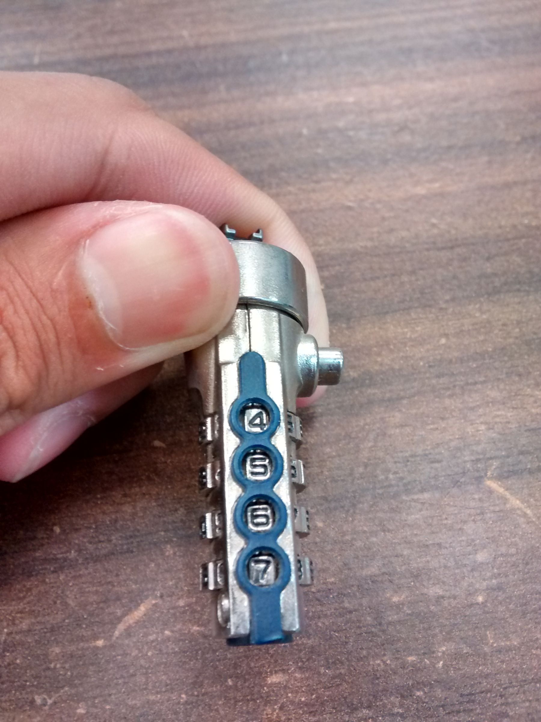 Decode (pick) Targus Defcon CL Laptop Lock 6 Steps Instructables