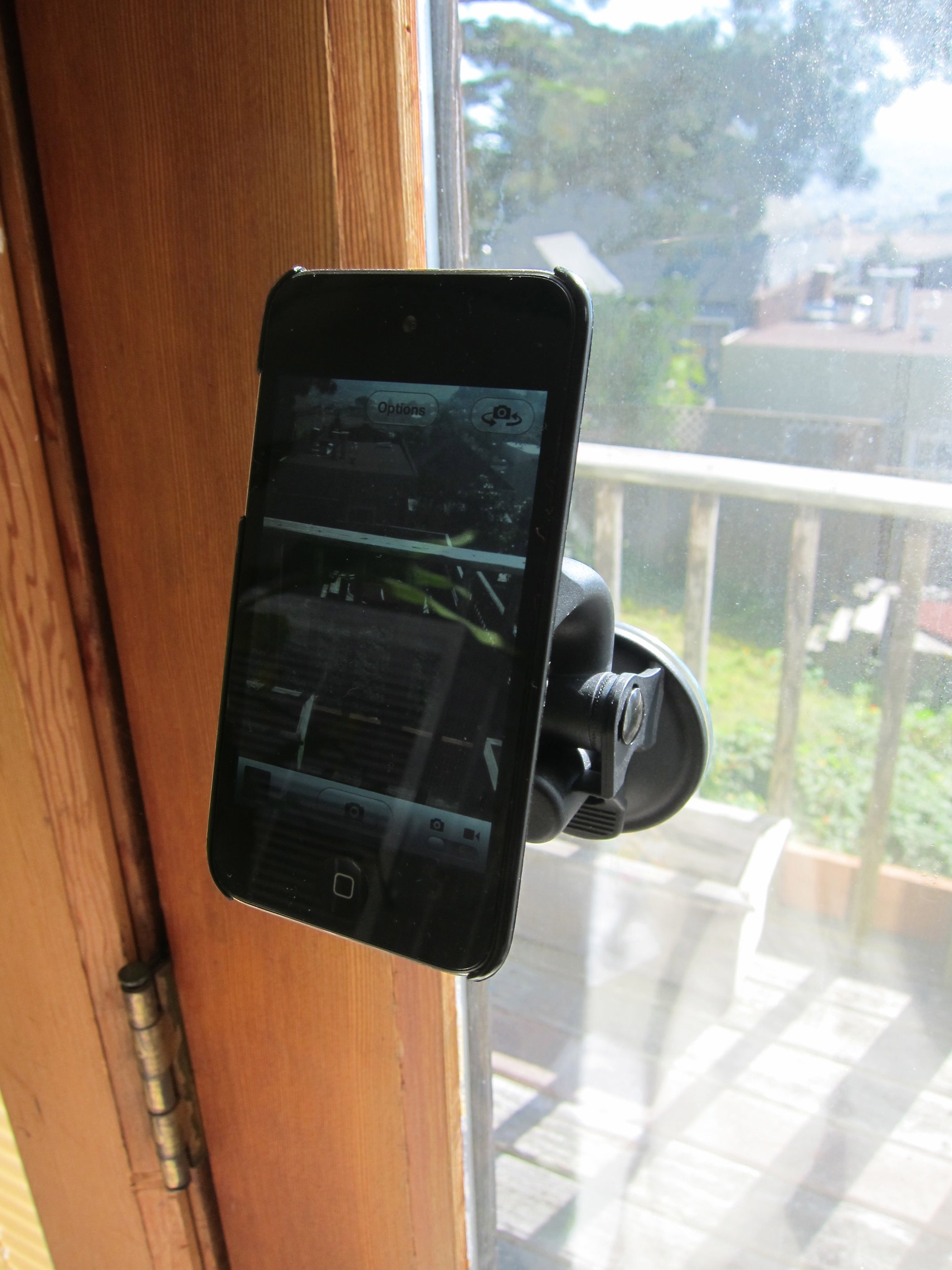 SmartPhone or IPod Touch Windshield Mount 10 Steps (with Pictures