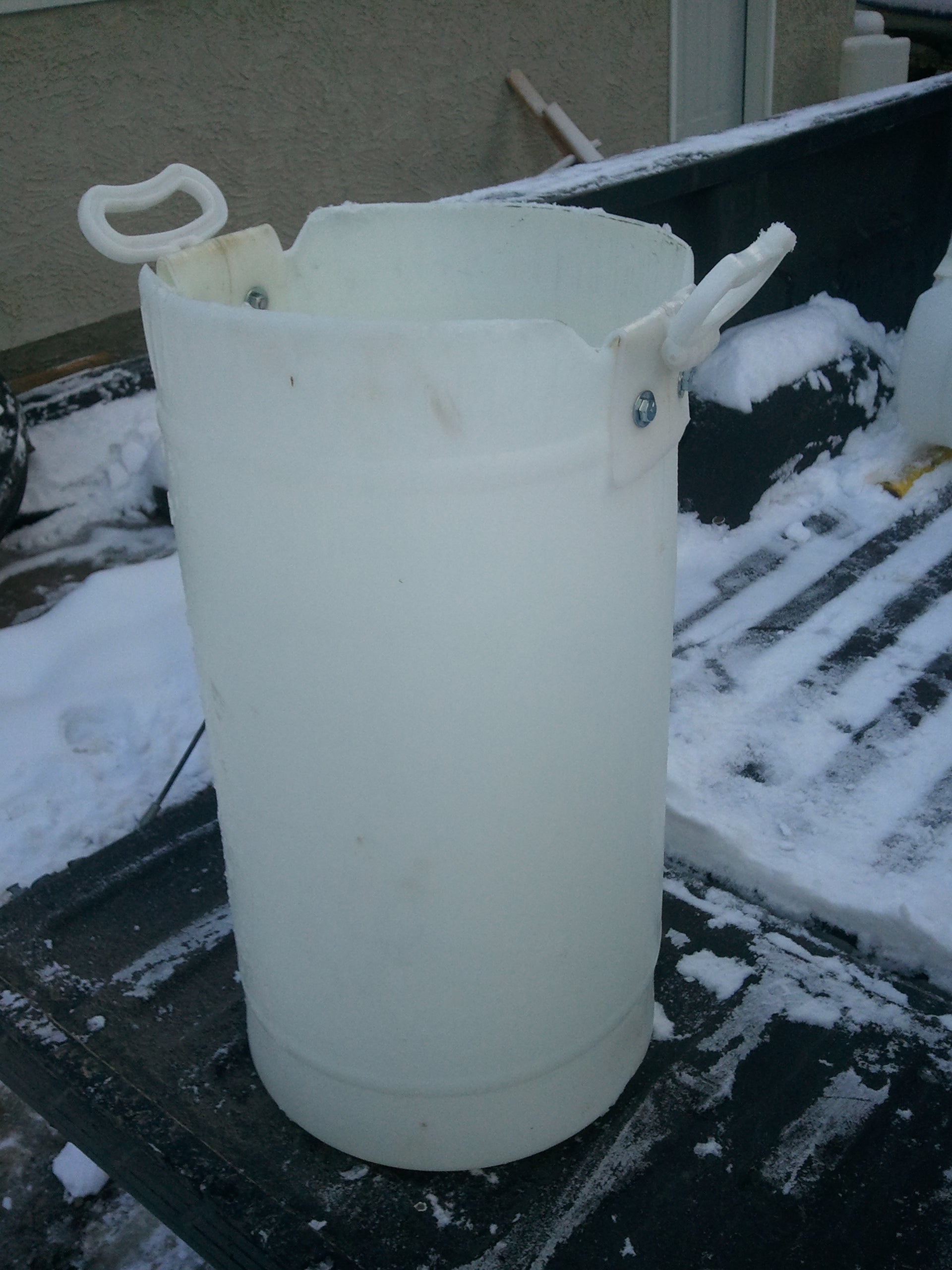 How to Attach Handles to Plastic Barrels Instructables