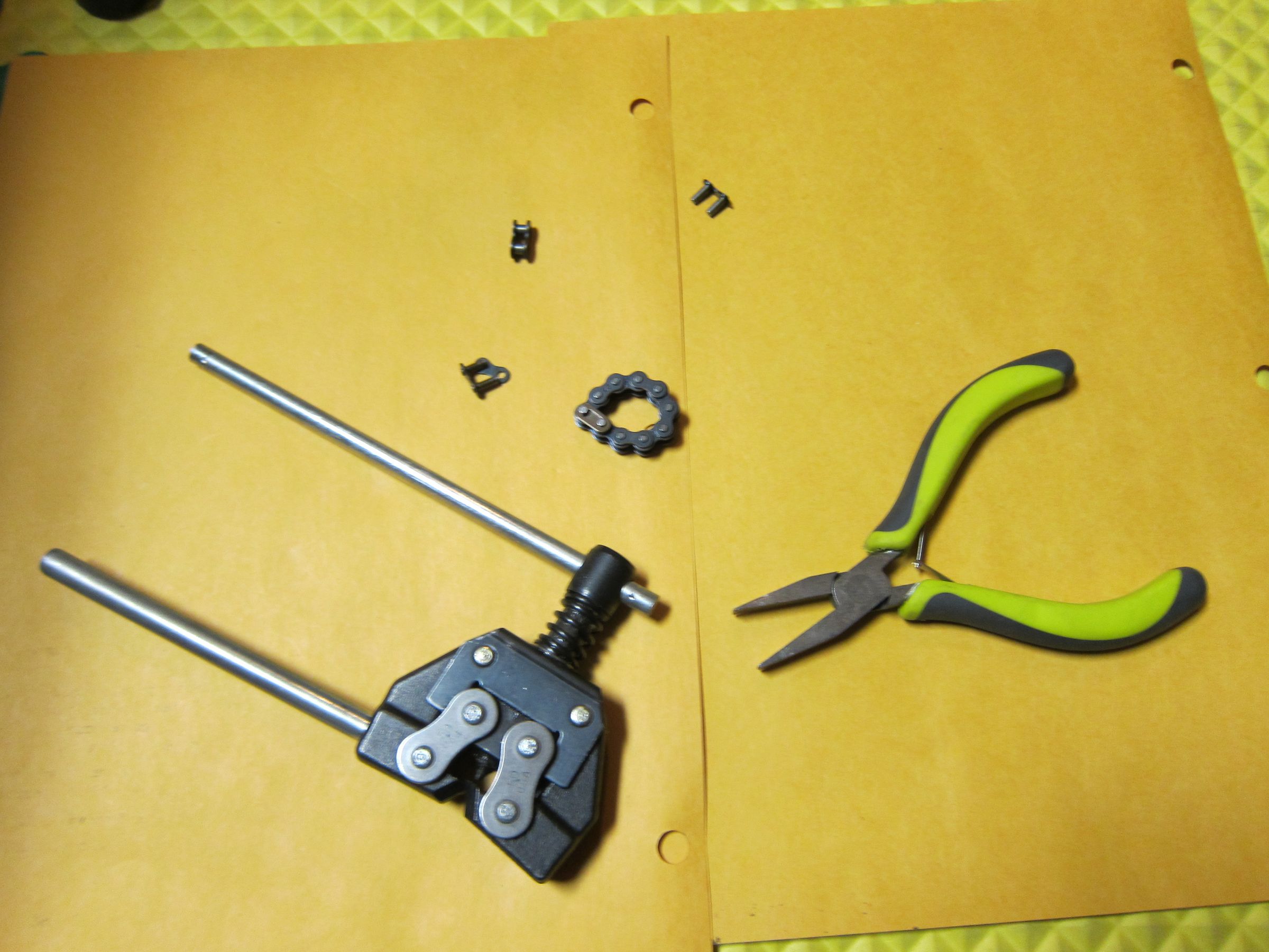 DIY guide for Breaking Chain and Using Master-Links with step-by-step instructions