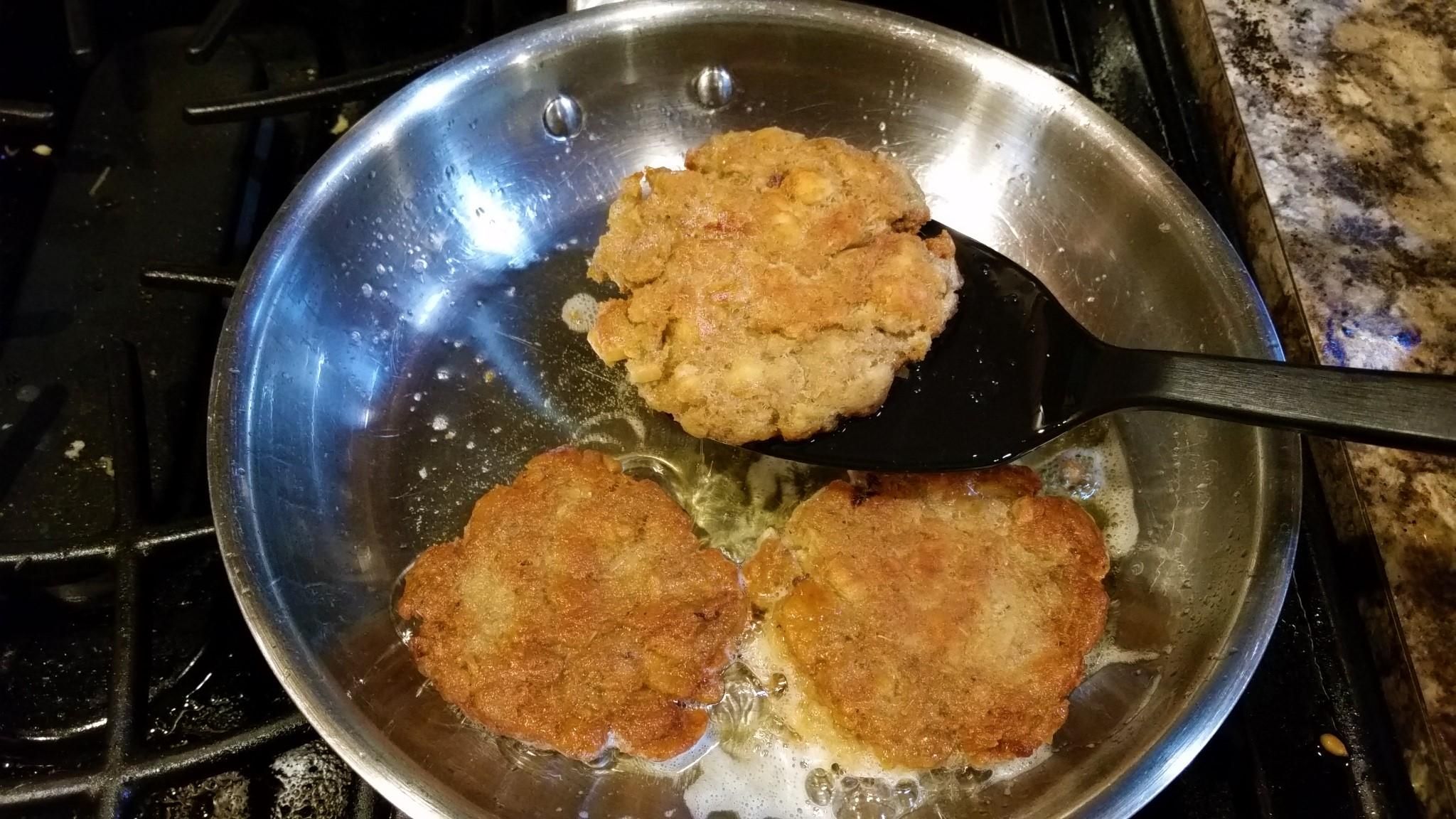 Old Fashion Salmon Patties With Crackers 5 Steps (with Pictures) Instructables