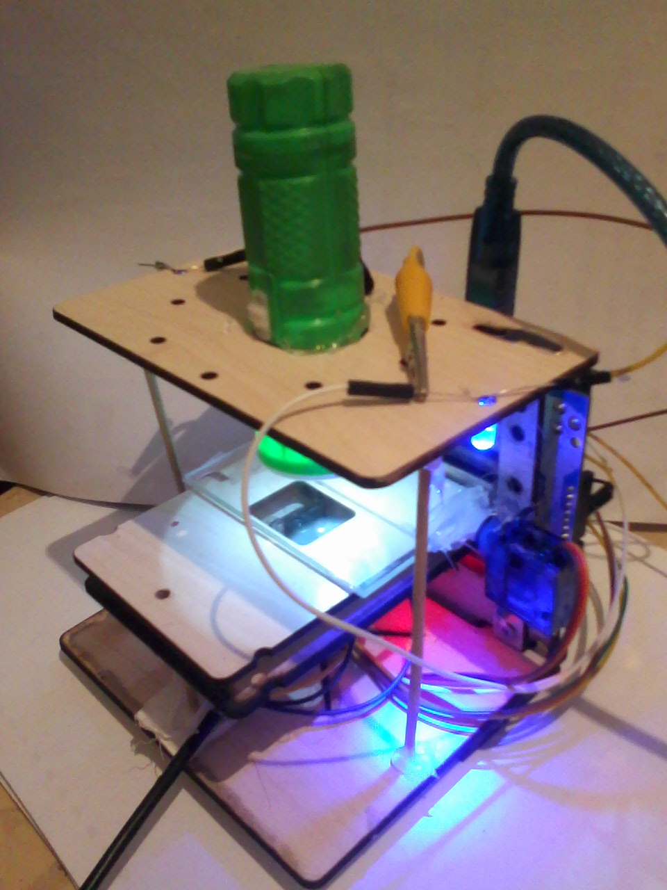 DIY Microscope 21 Steps