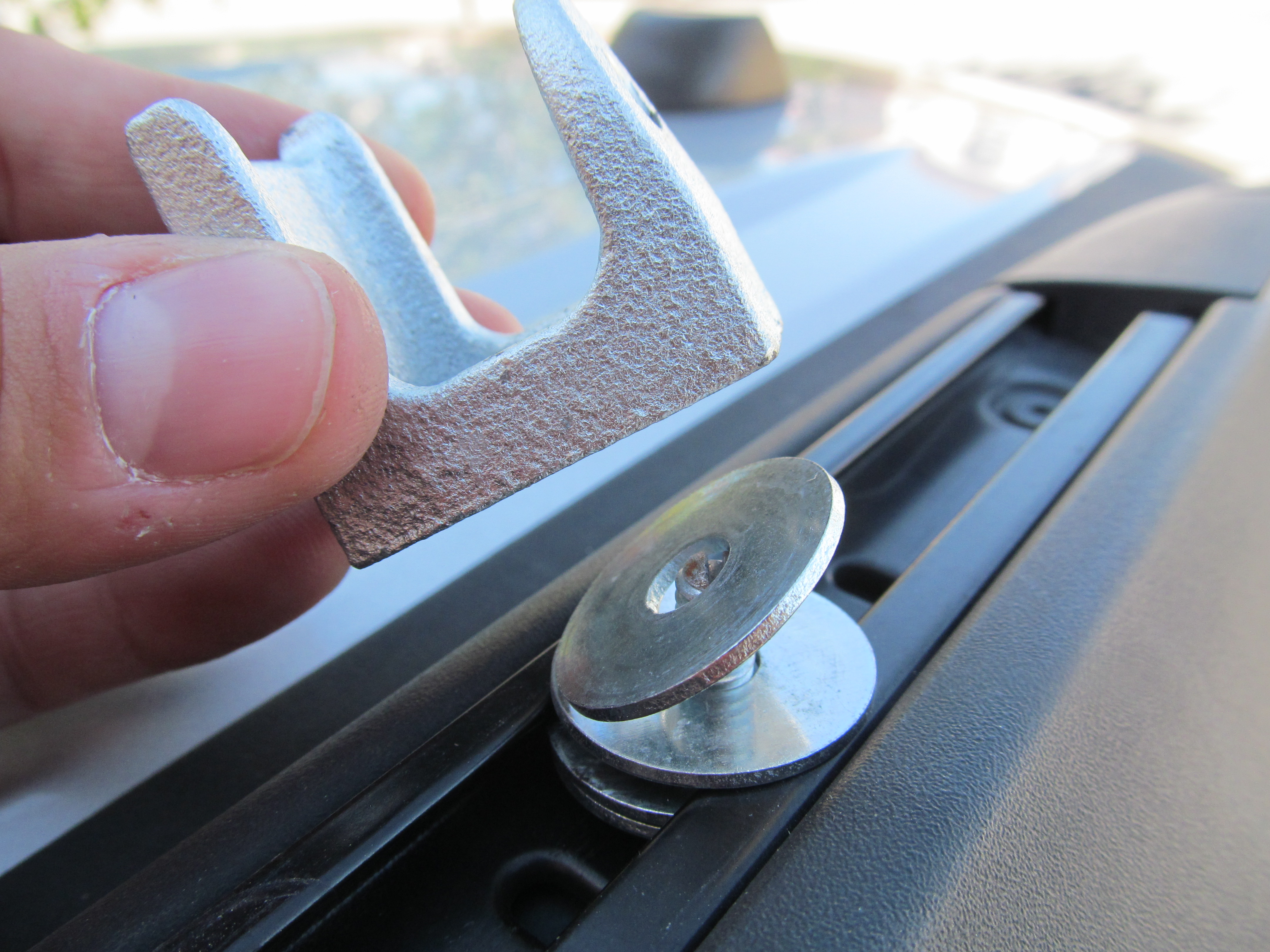 DIY Roof Rack Cross Bars 5 Steps (with Pictures) Instructables