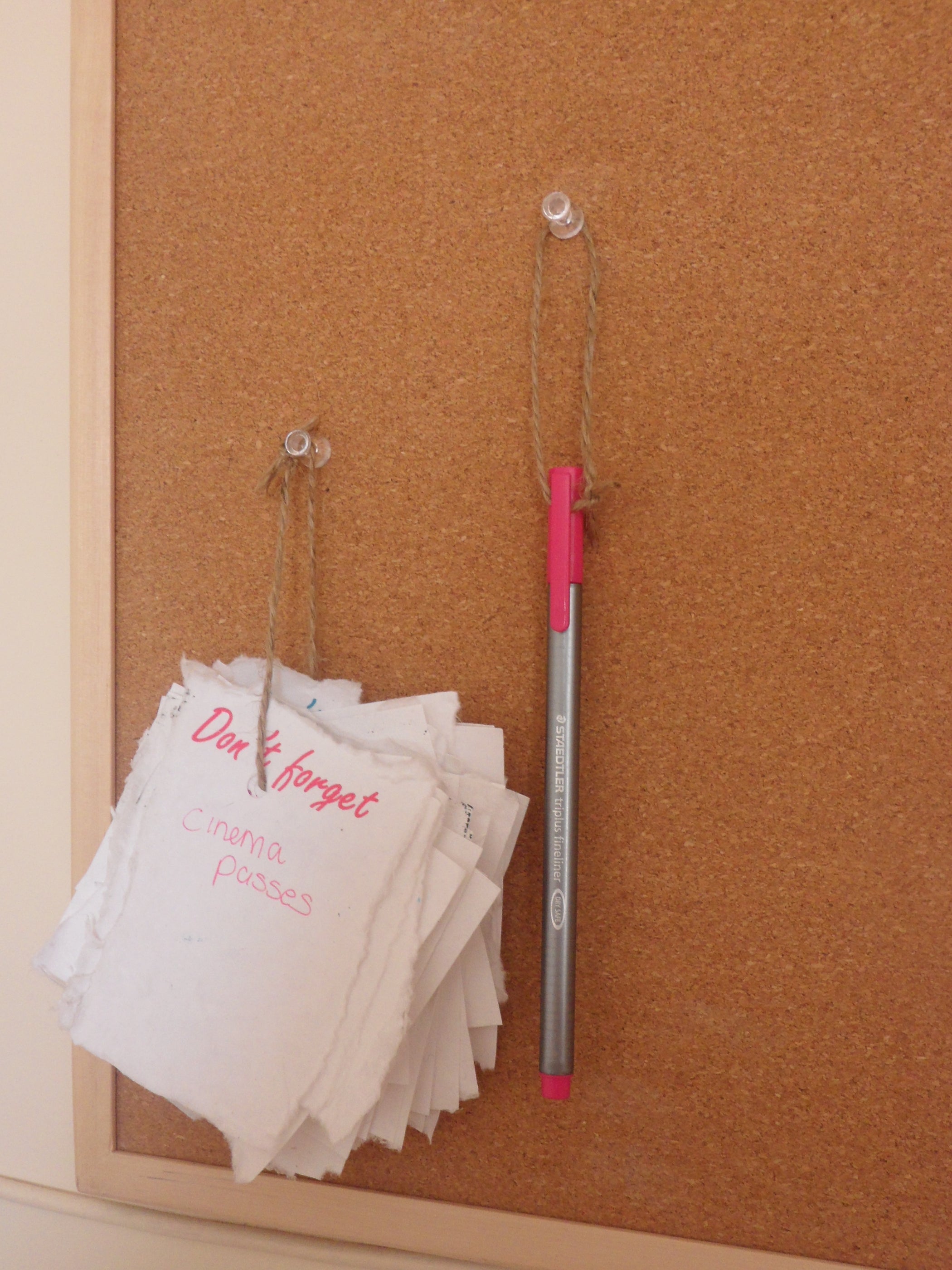 Hanging Memopad. Simple, Attractive and Useful. 11 Steps (with