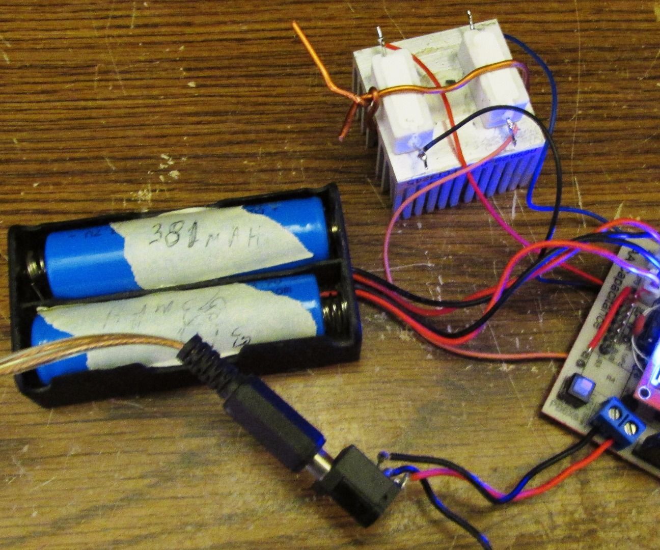 18650 battery capacity tester DIY Project DIY Project Image