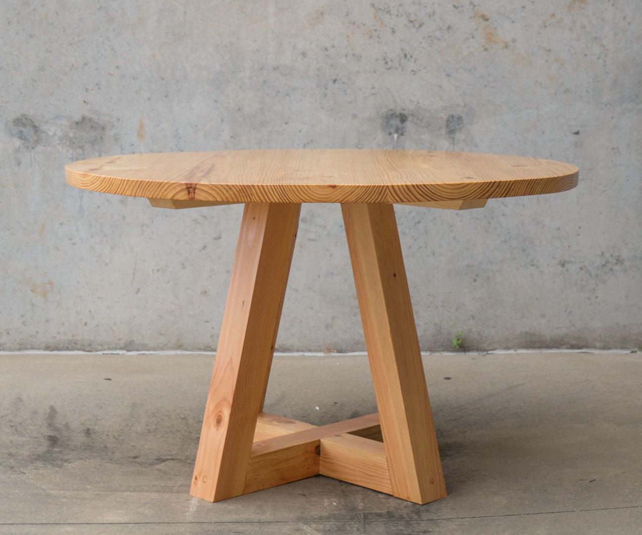 Round Dining Table Build With Only 300 In Toolaterials 9 Steps Pictures Instructables Round Dining Table Build With Only 300, How To Make A Round Table Base