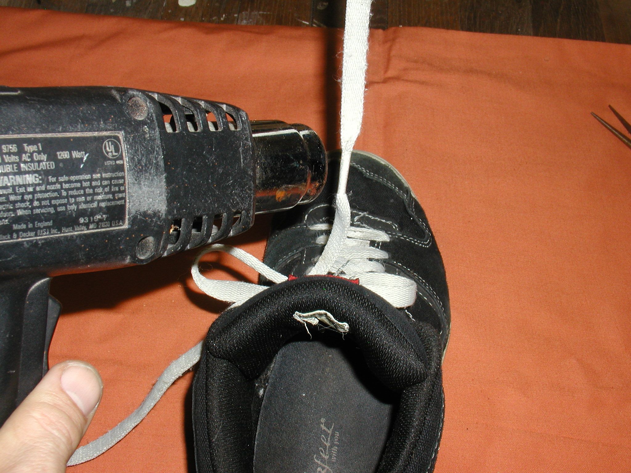 How to Shorten Your Shoelaces When They've Too Long to Single