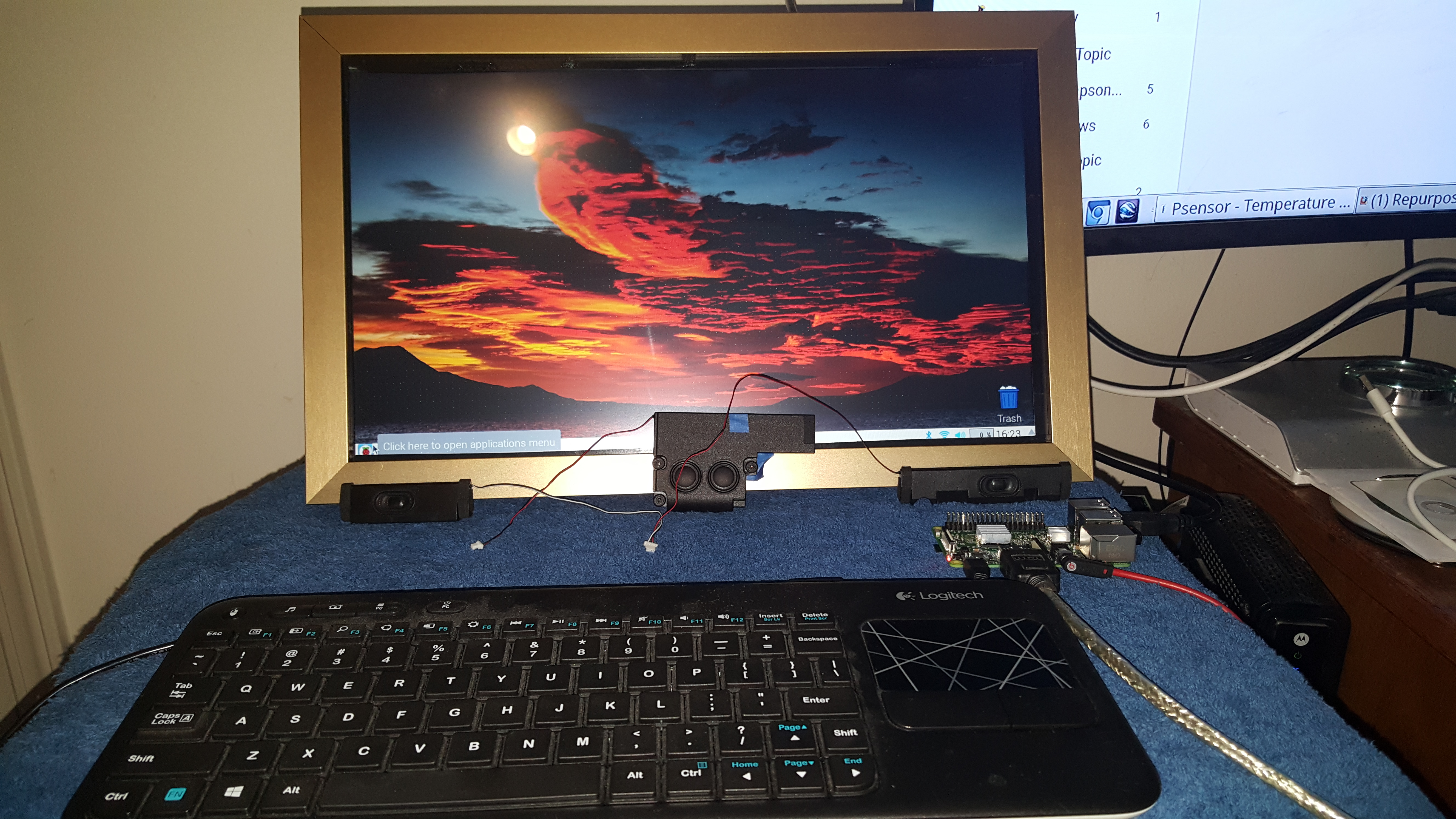 Touchscreen Wall Mounted Family Sync & Home Control Panel 7 Steps