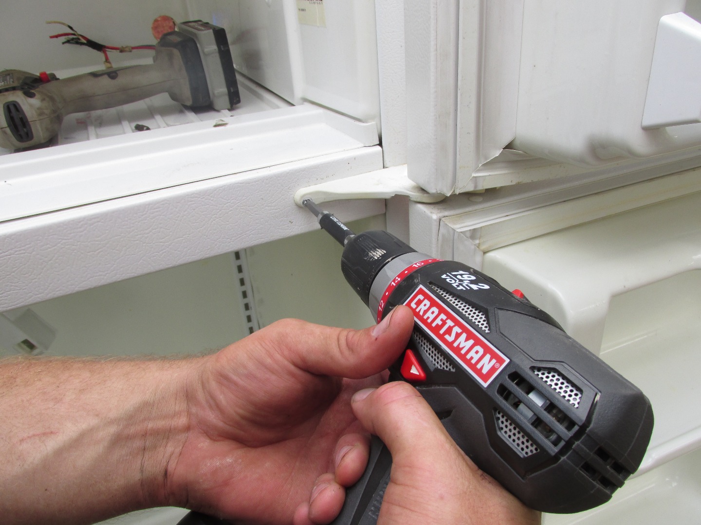 Awesome Rustic Cooler From Broken Refrigerator and Pallets 11 Steps