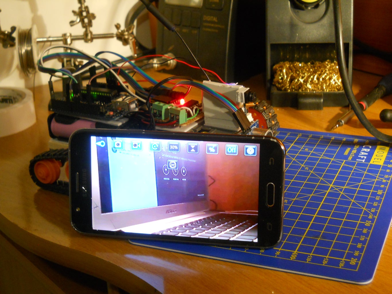 FPV Virtual Reality Arduino Controlled Tracked Robot : 17 Steps (with ...