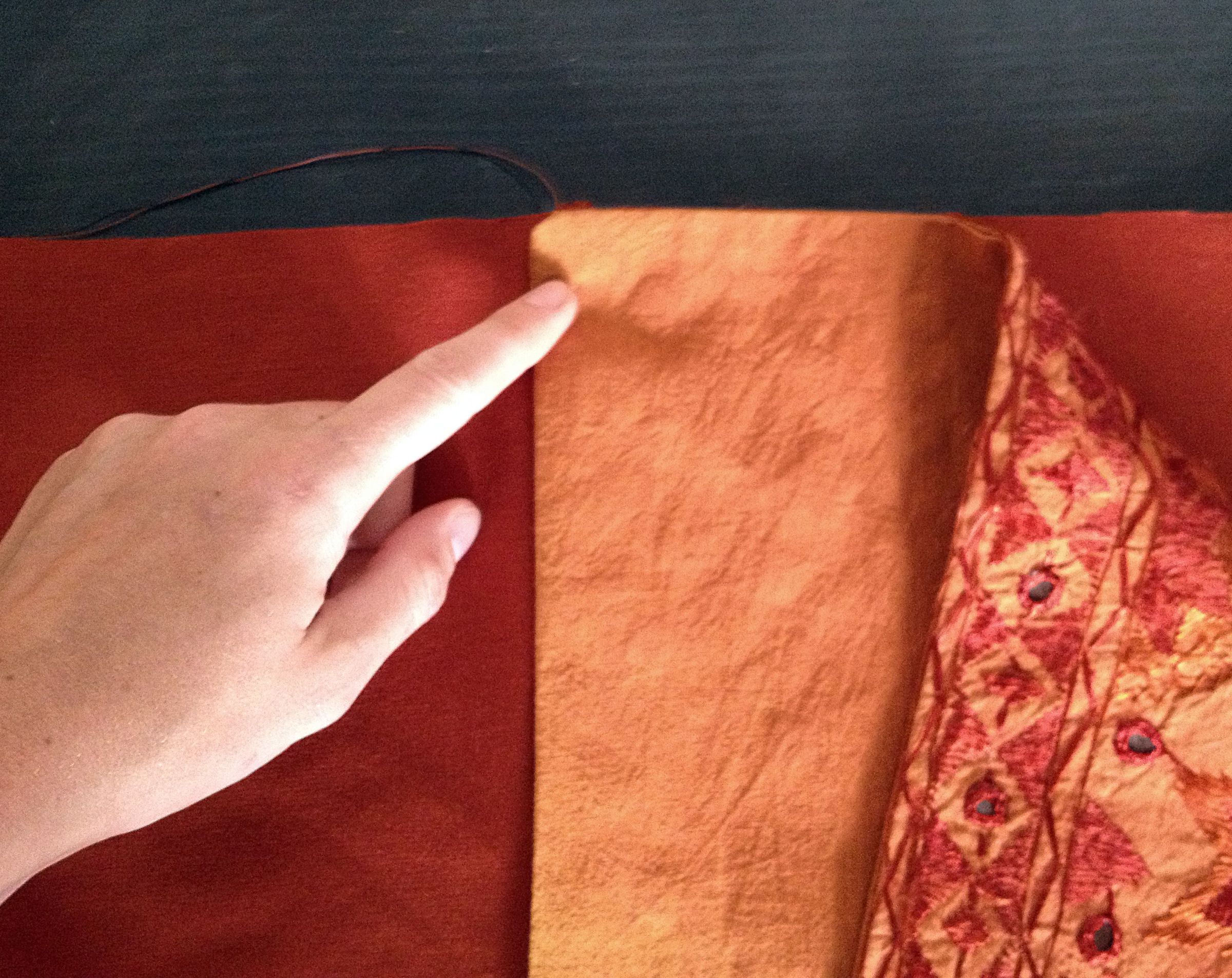 Pouf / Ottoman With Storage 8 Steps (with Pictures) Instructables