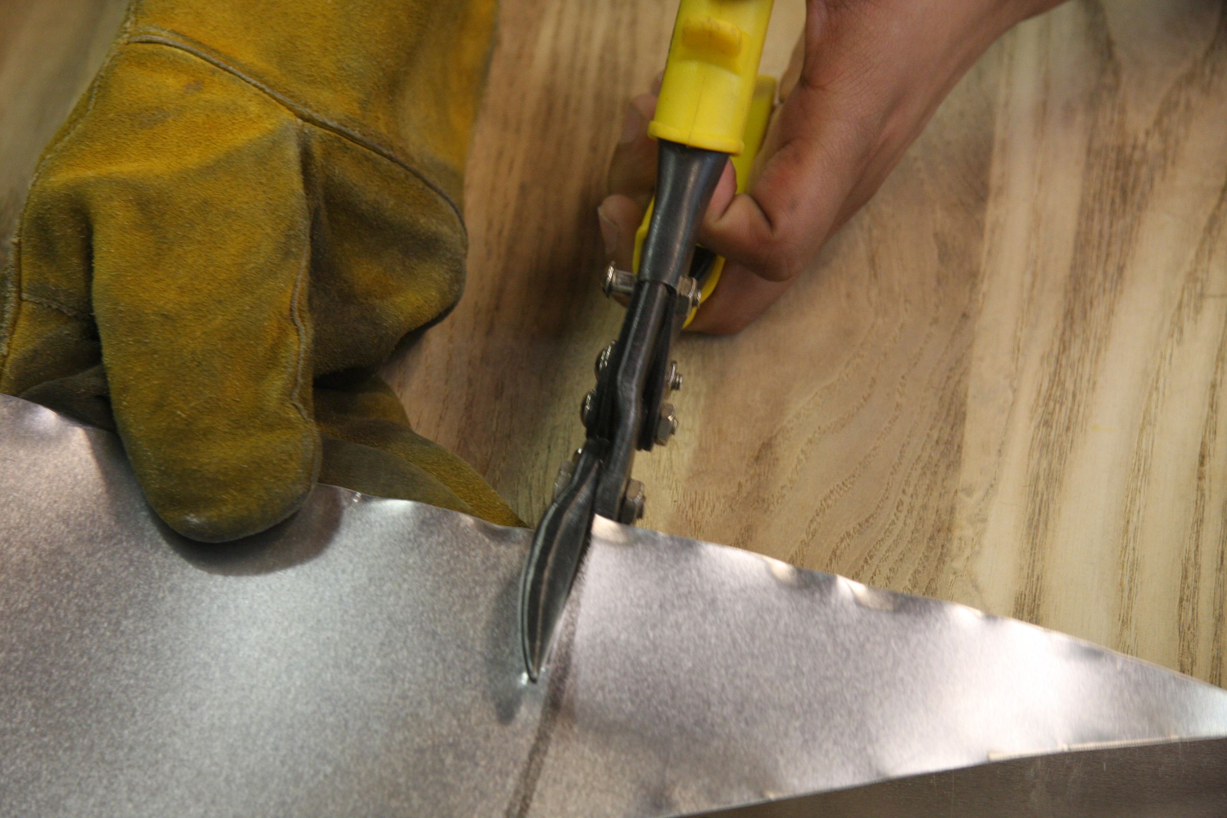 How to Repair a Rusty Wheelbarrow 6 Steps (with Pictures) Instructables