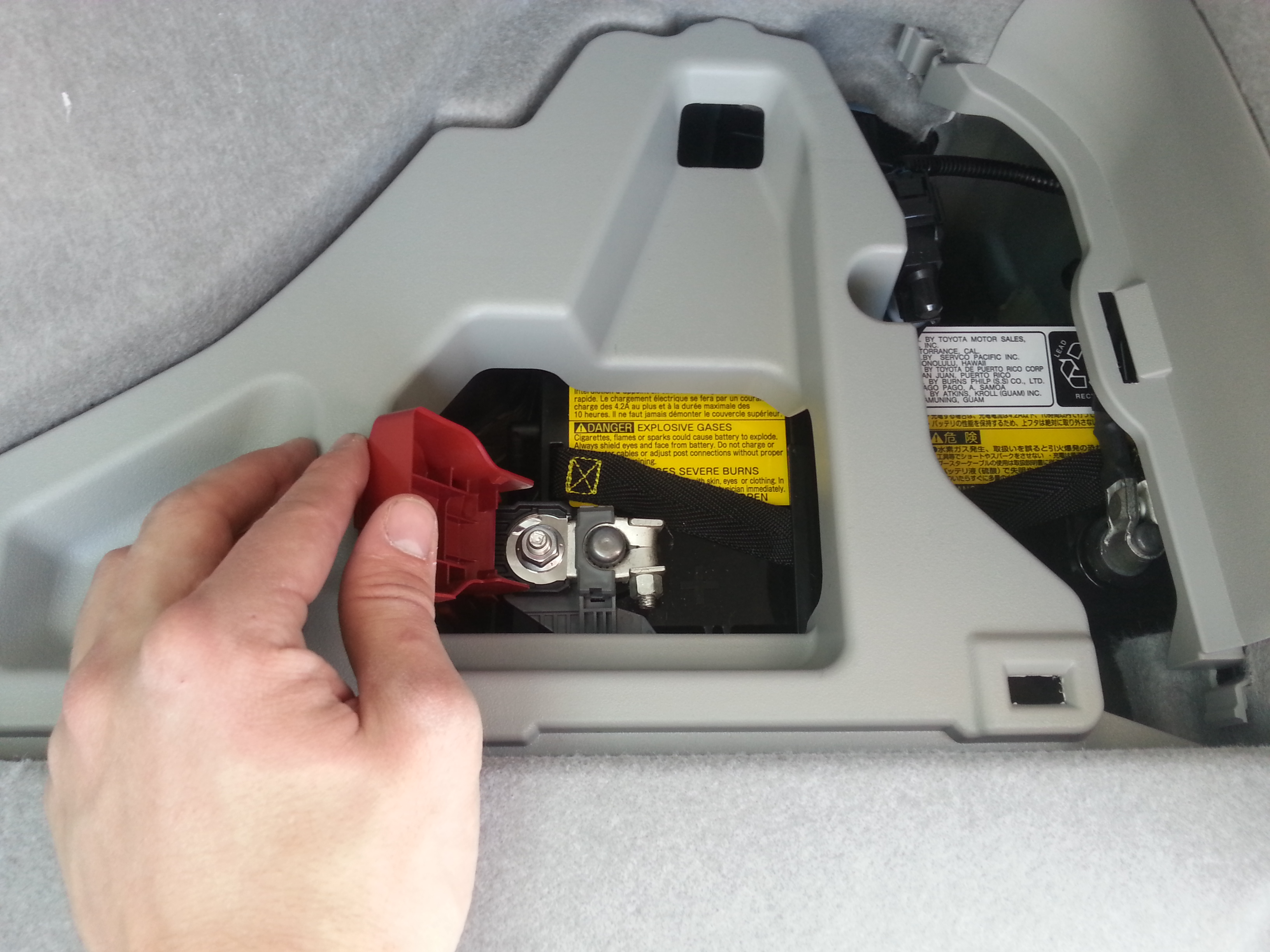 How to Jump Start a Toyota Prius 23 Steps Instructables
