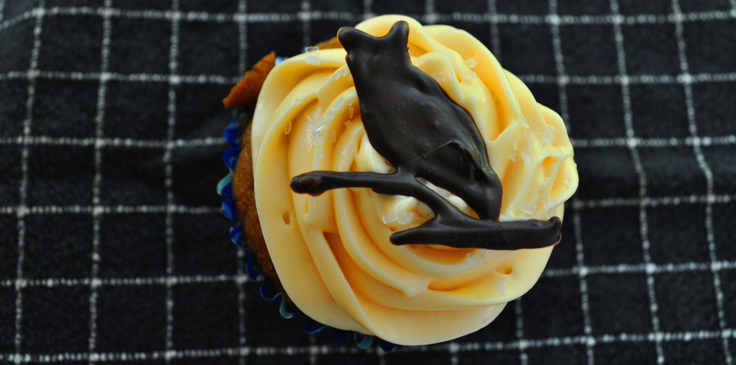 DIY guide for Haunted Pumpkin Patch Cupcakes with step-by-step instructions