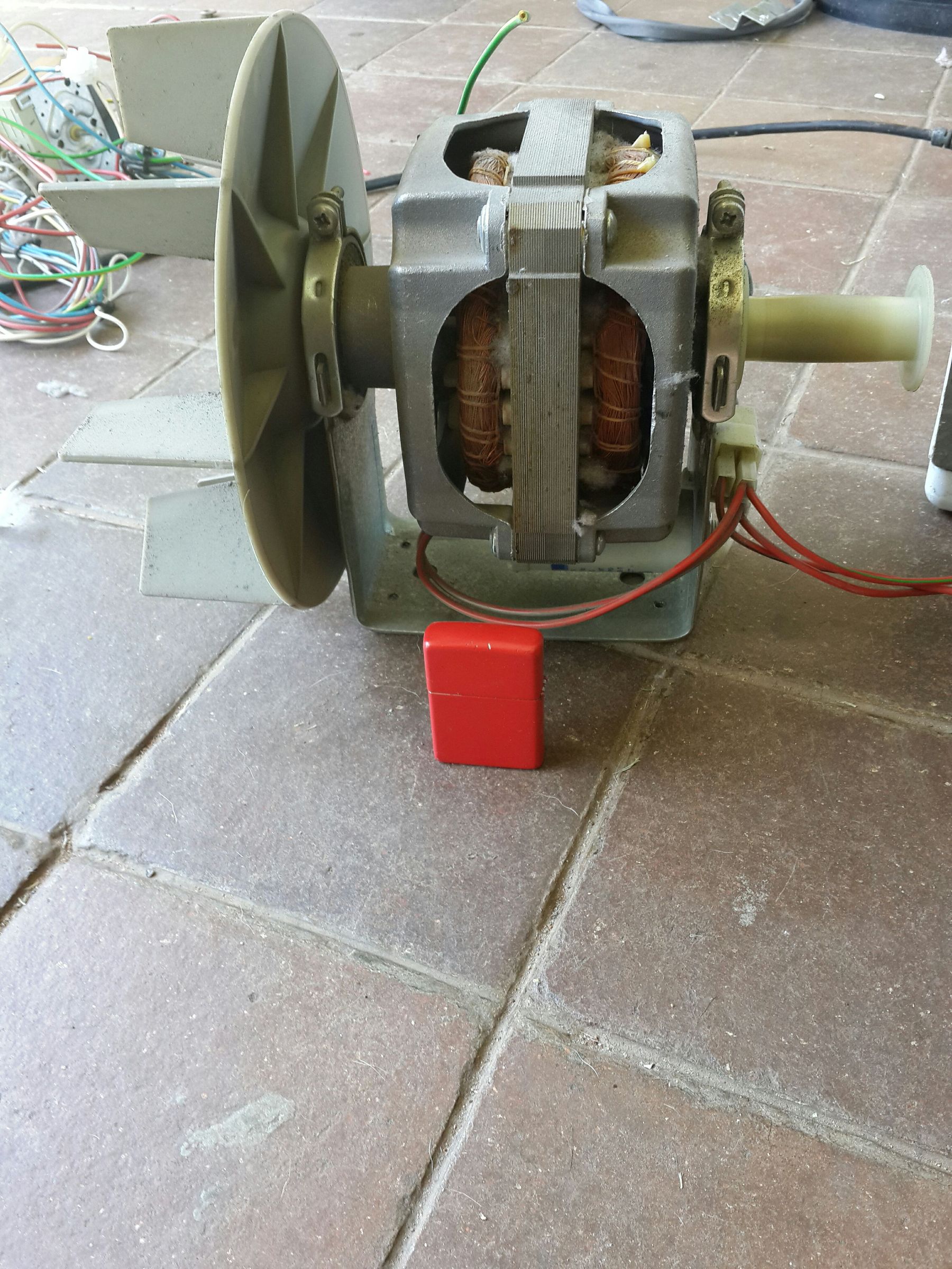 How and What to Salvage From Clothes Dryer (tumble Dryer) 13 Steps