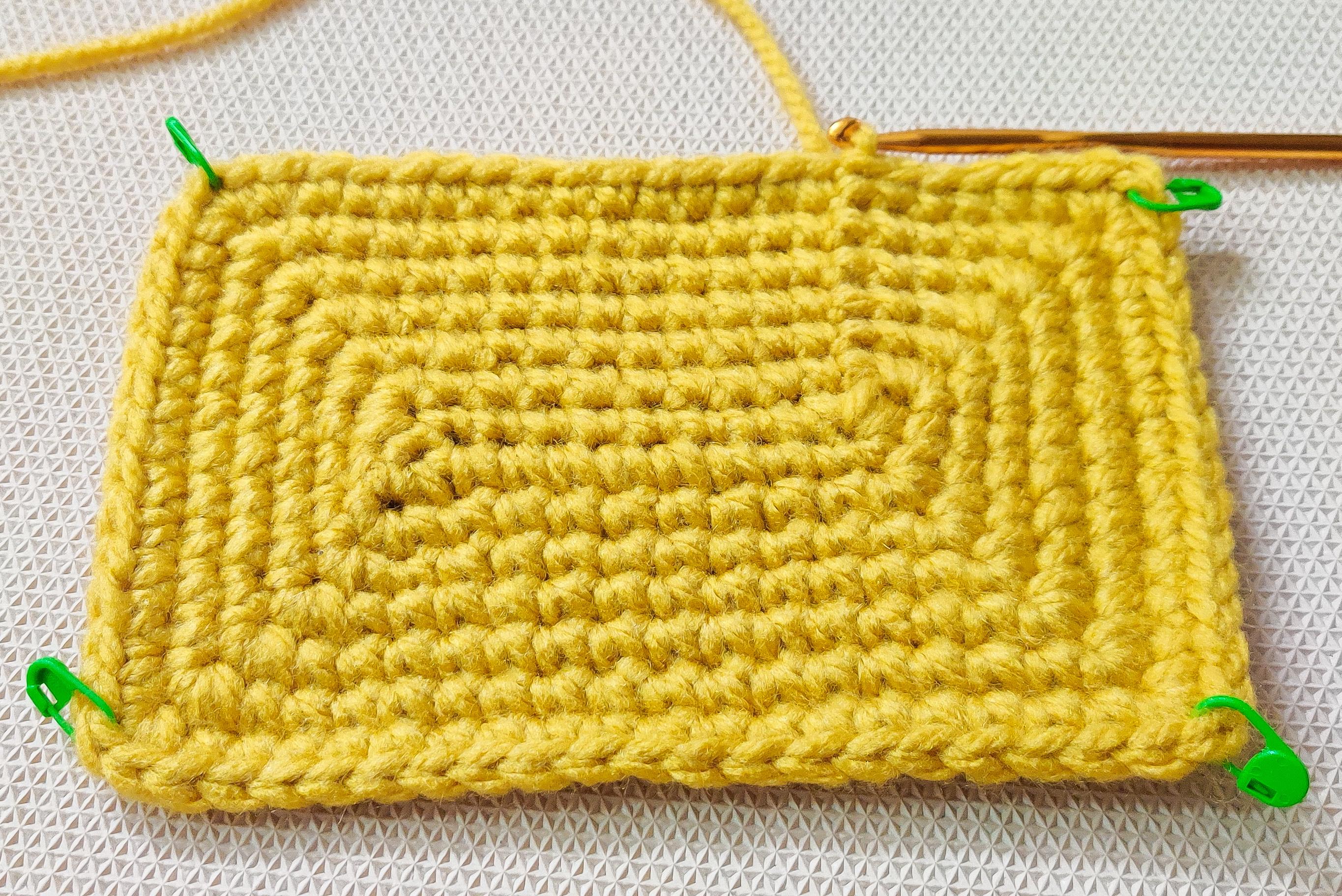 Crochet Rectangle Basket With Dividers Made in Rounds 8 Steps (with